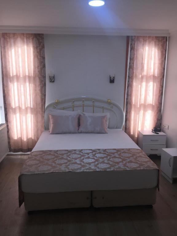 Antik Ipek Hotel 2*