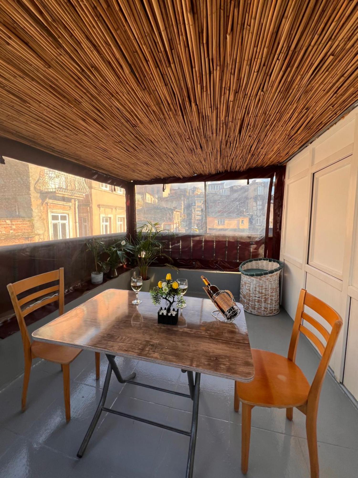 Cozy Dublex In City Center, 3rd Floor * Istanbul