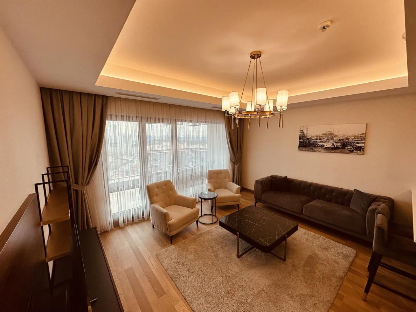 Luxurious In Apartment