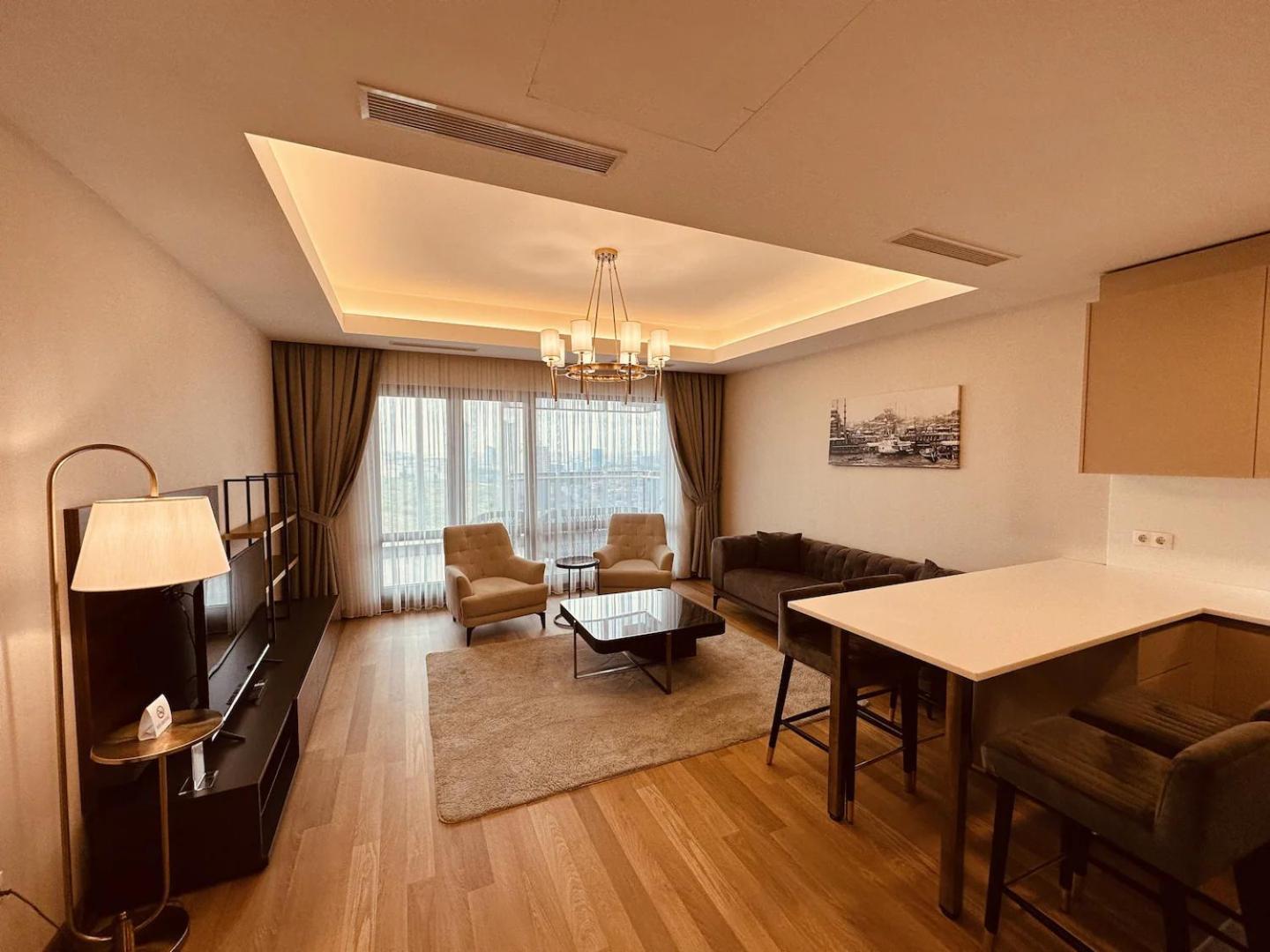 Luxurious In Apartment Istanbul