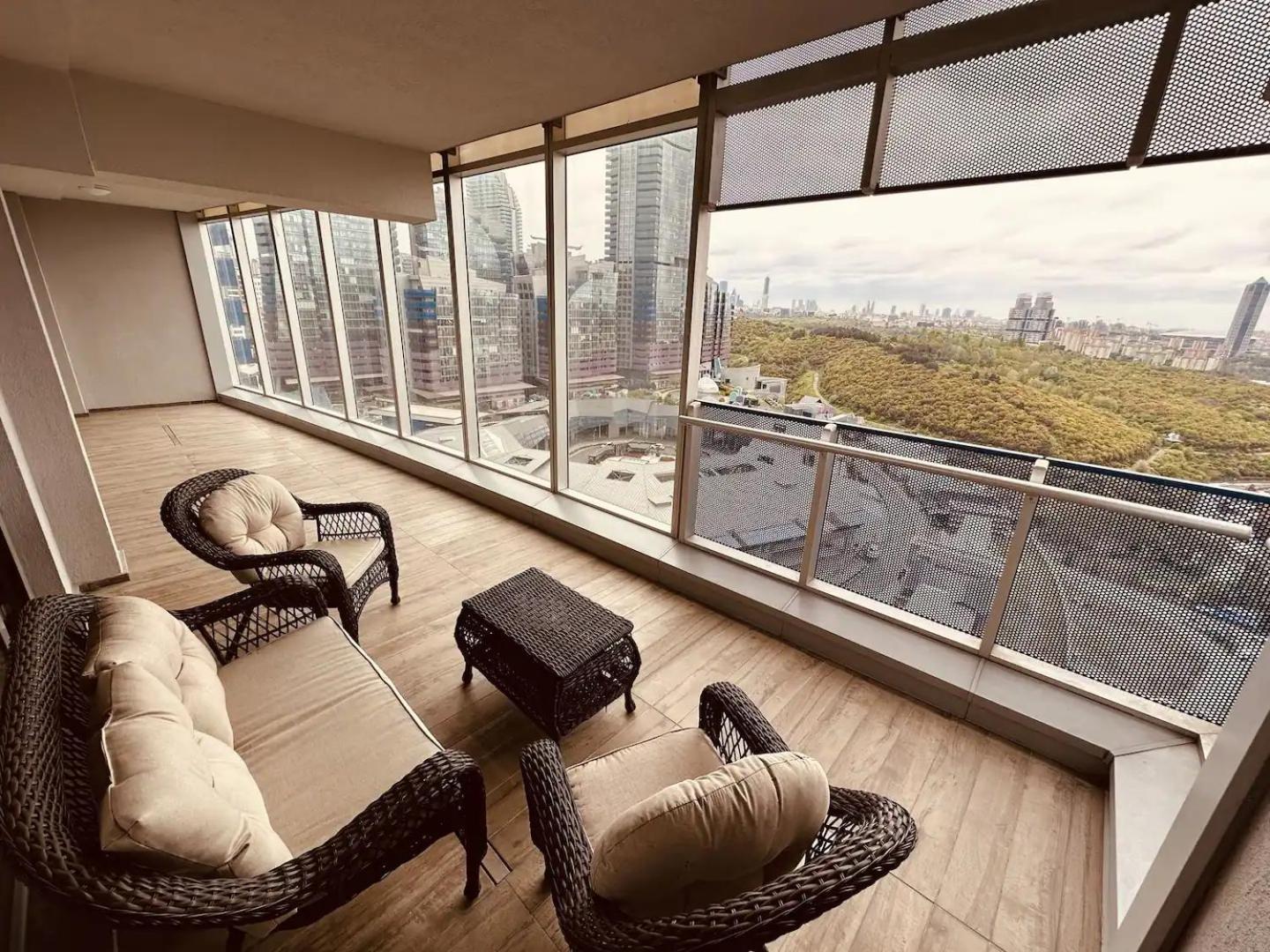 Apartment Luxurious In