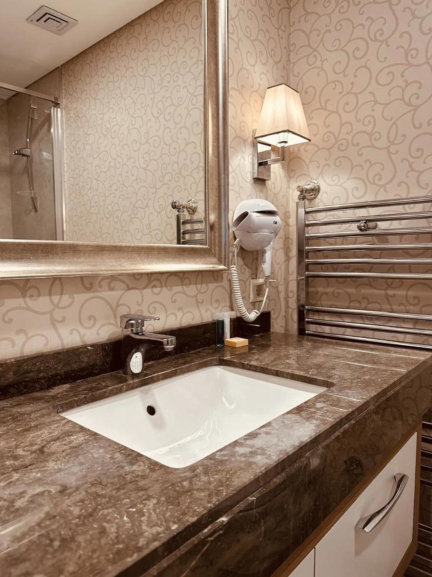 Luxurious In Apartment Istanbul