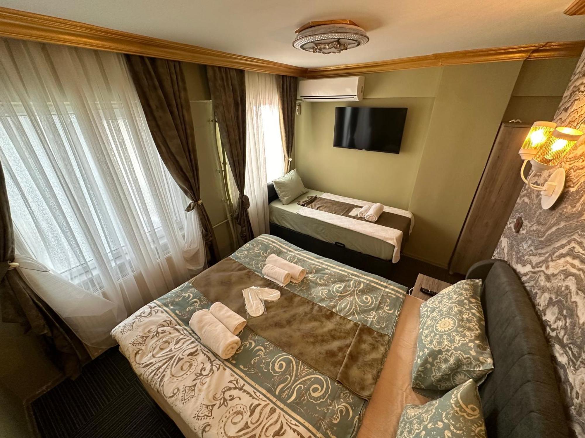 Royal Old City 3*