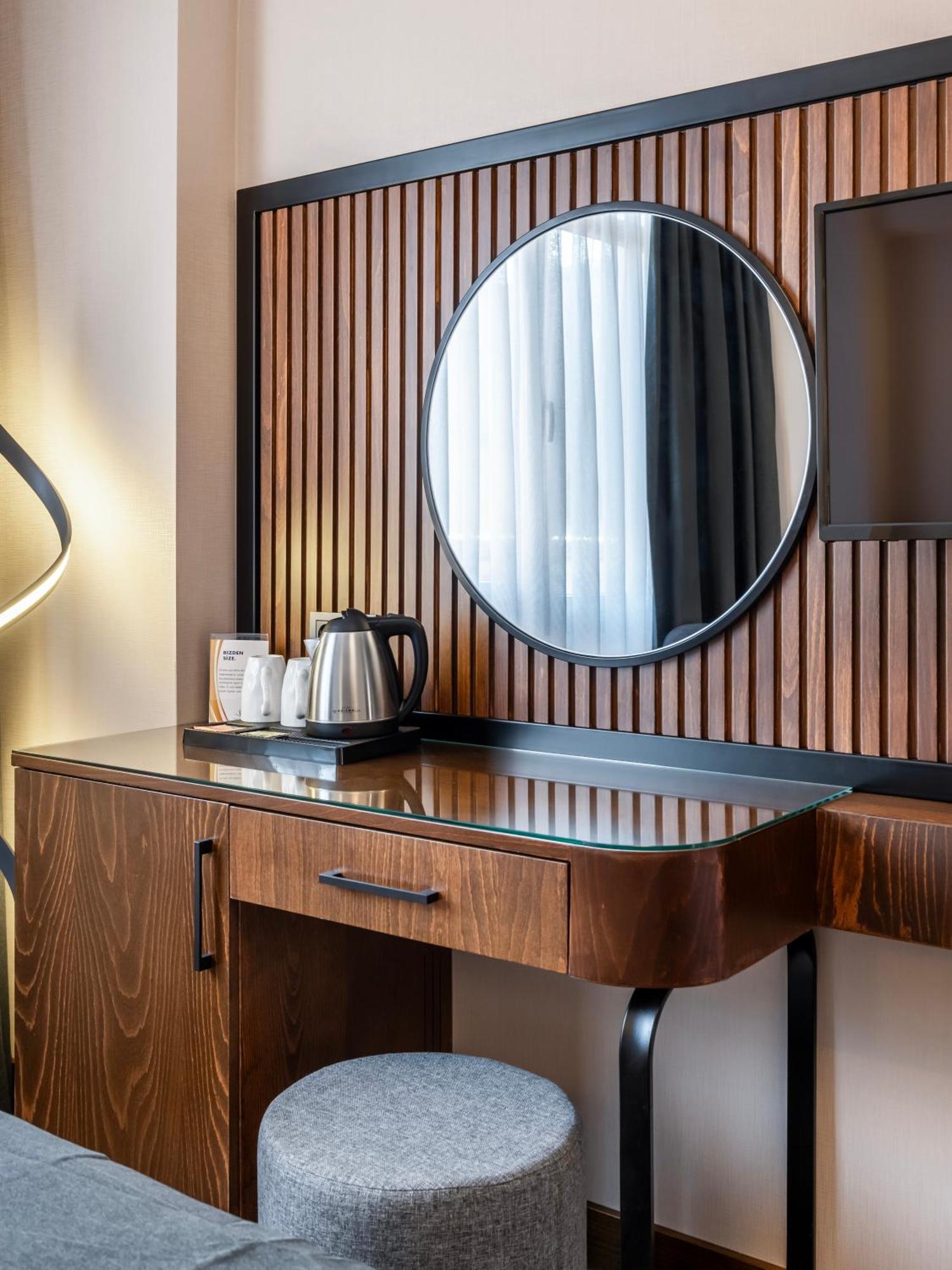 Bristol Hotel 4*