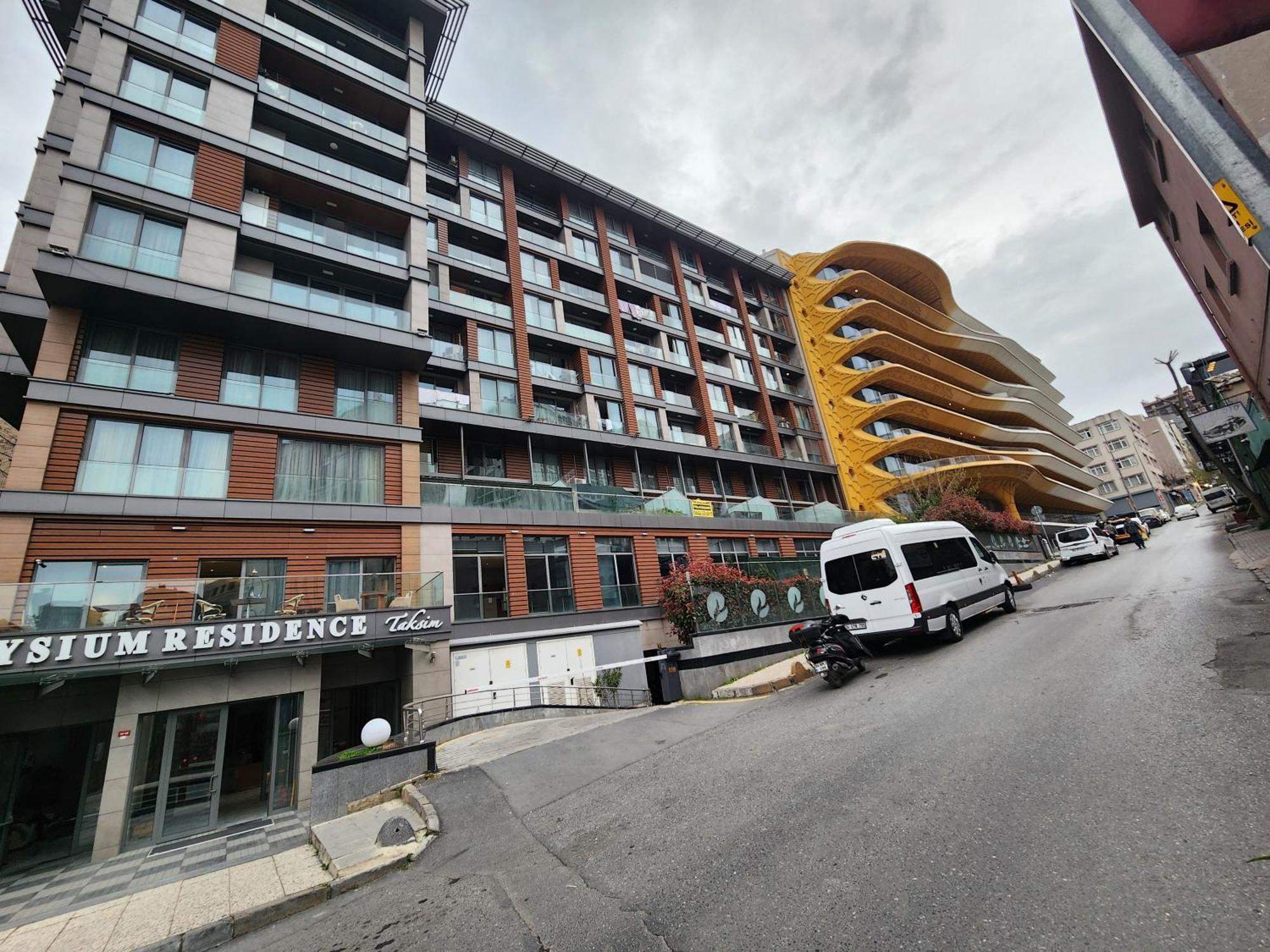 Taksim Square Residence, Two Bedrooms, Pool Sauna Gym * Istanbul