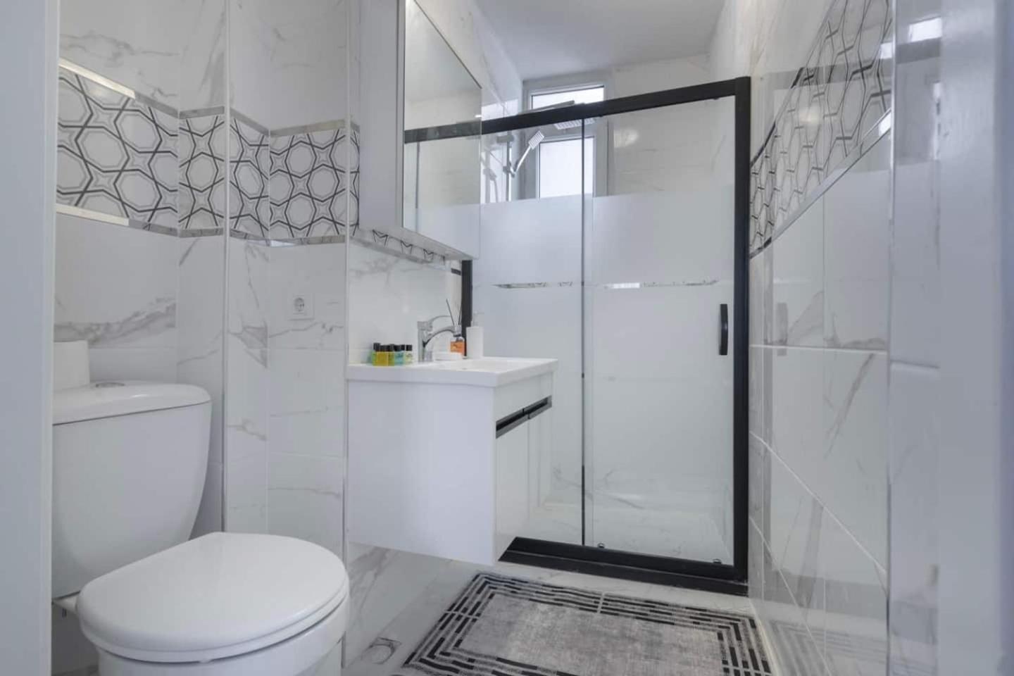 Modern Space Walking Distance From Taksim Sq Apartment