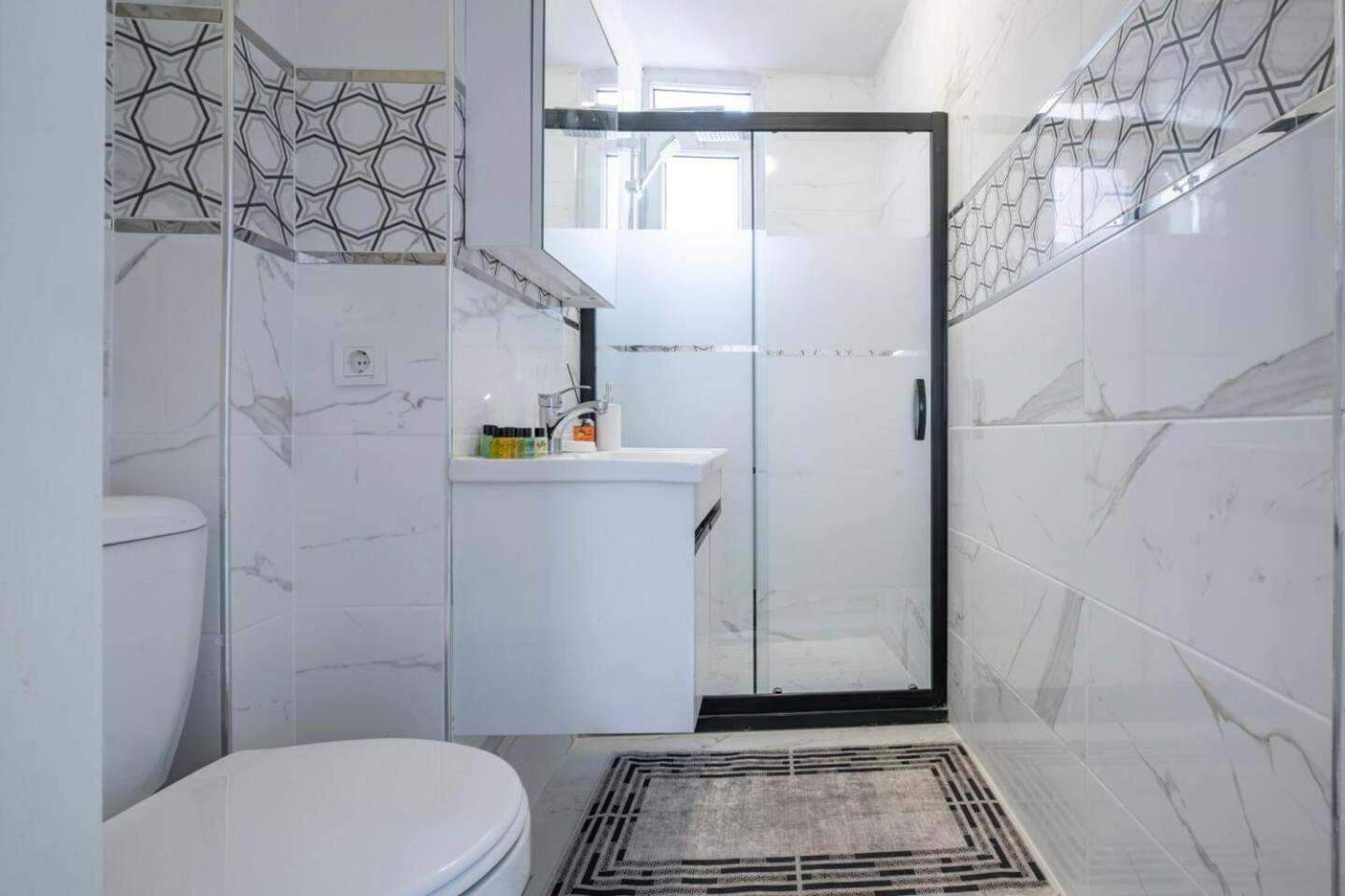 Apartment Modern Space Walking Distance From Taksim Sq Istanbul