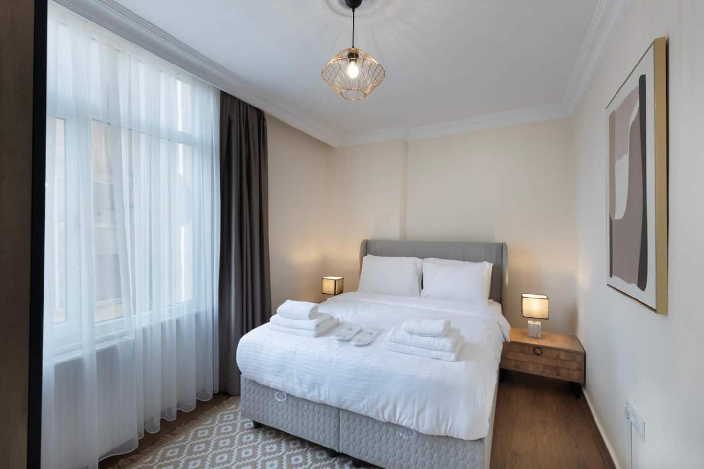 Modern Space Walking Distance From Taksim Sq * Istanbul