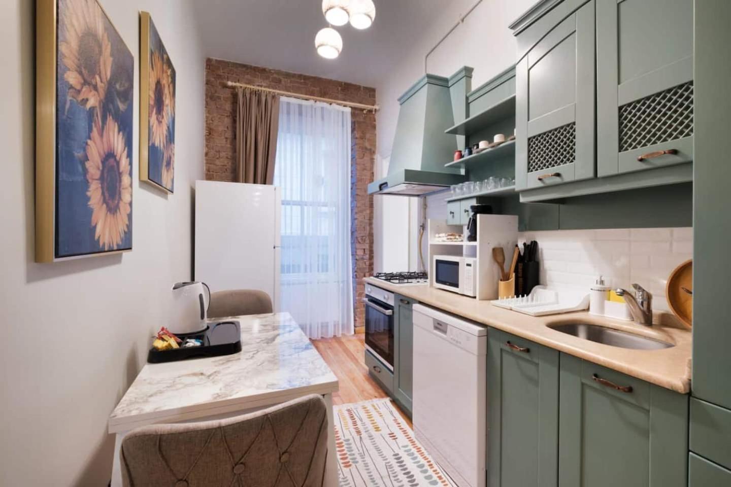 Apartment Spacious Rustic 2 Bedroom Few Steps From Galata Tower Istanbul