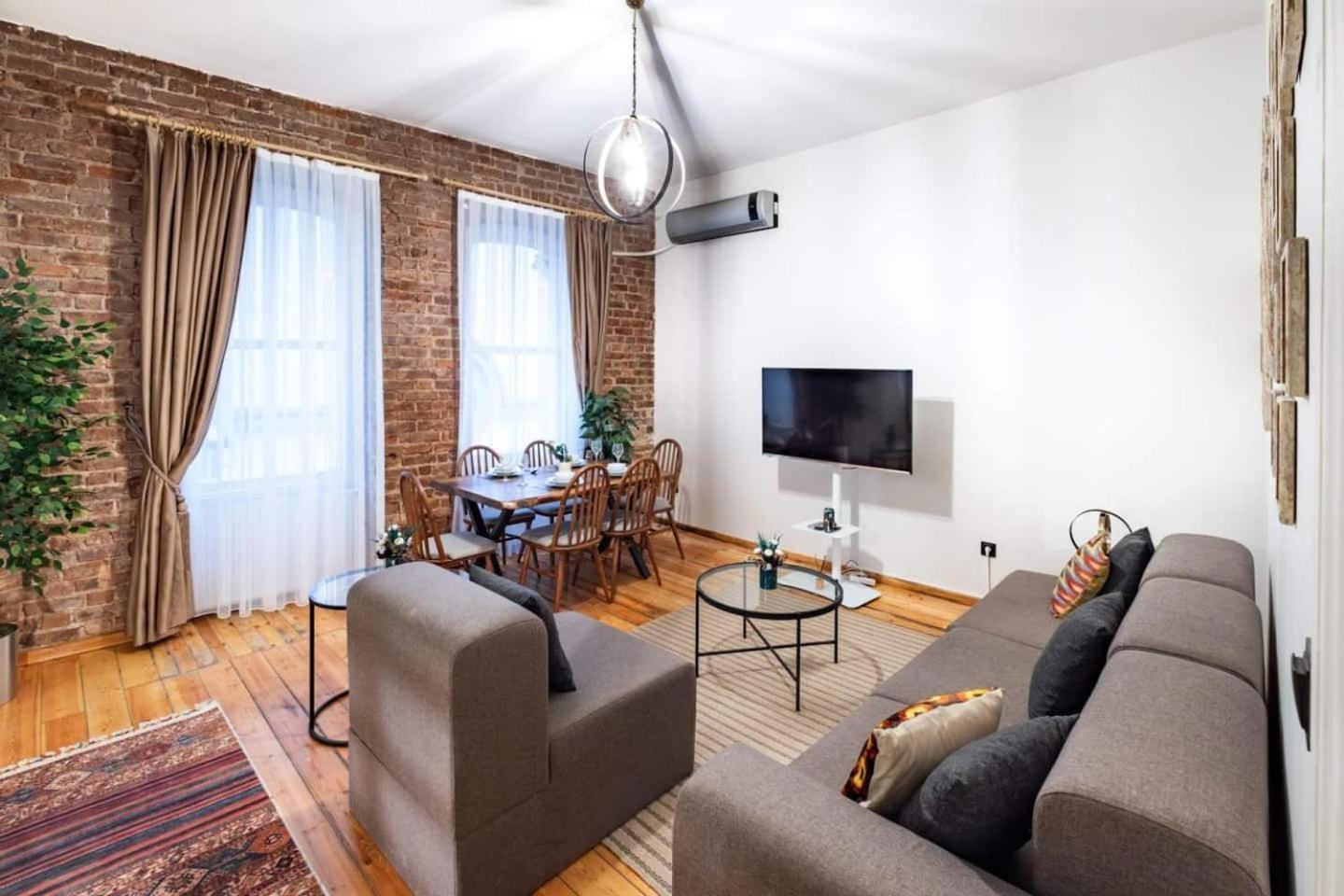 Apartment Spacious Rustic 2 Bedroom Few Steps From Galata Tower *