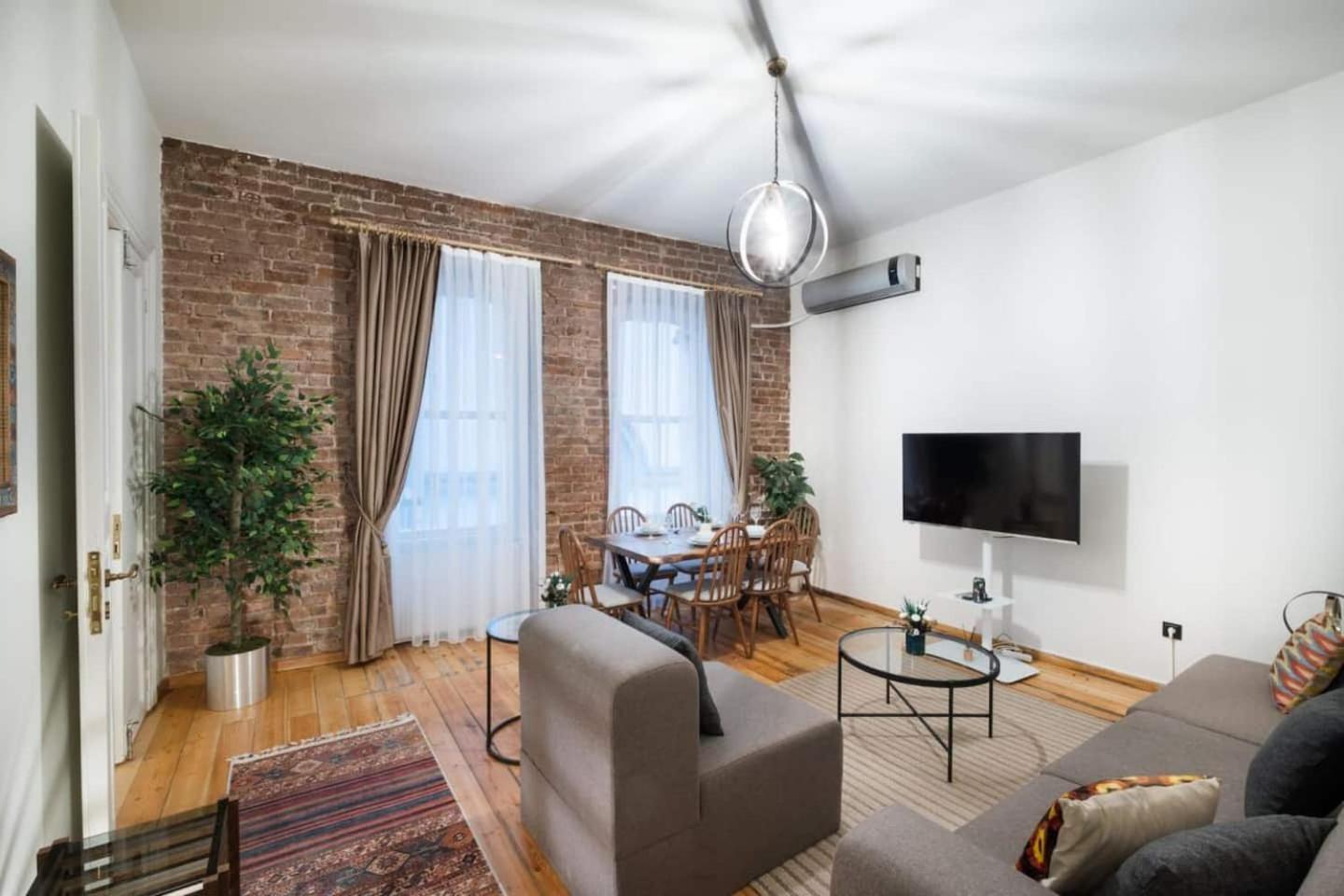 Apartment Spacious Rustic 2 Bedroom Few Steps From Galata Tower Istanbul