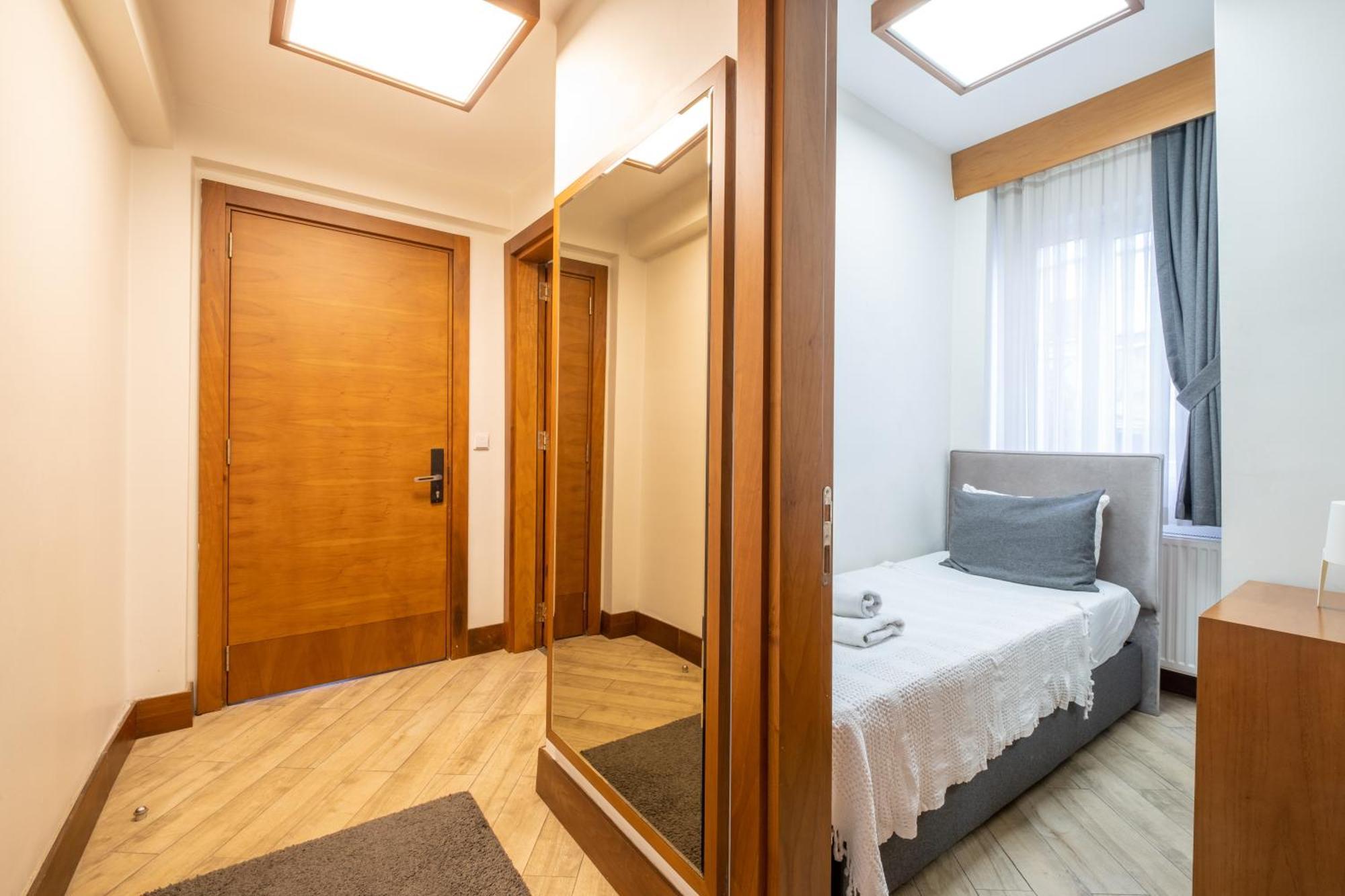 Hotel The Dream 3*