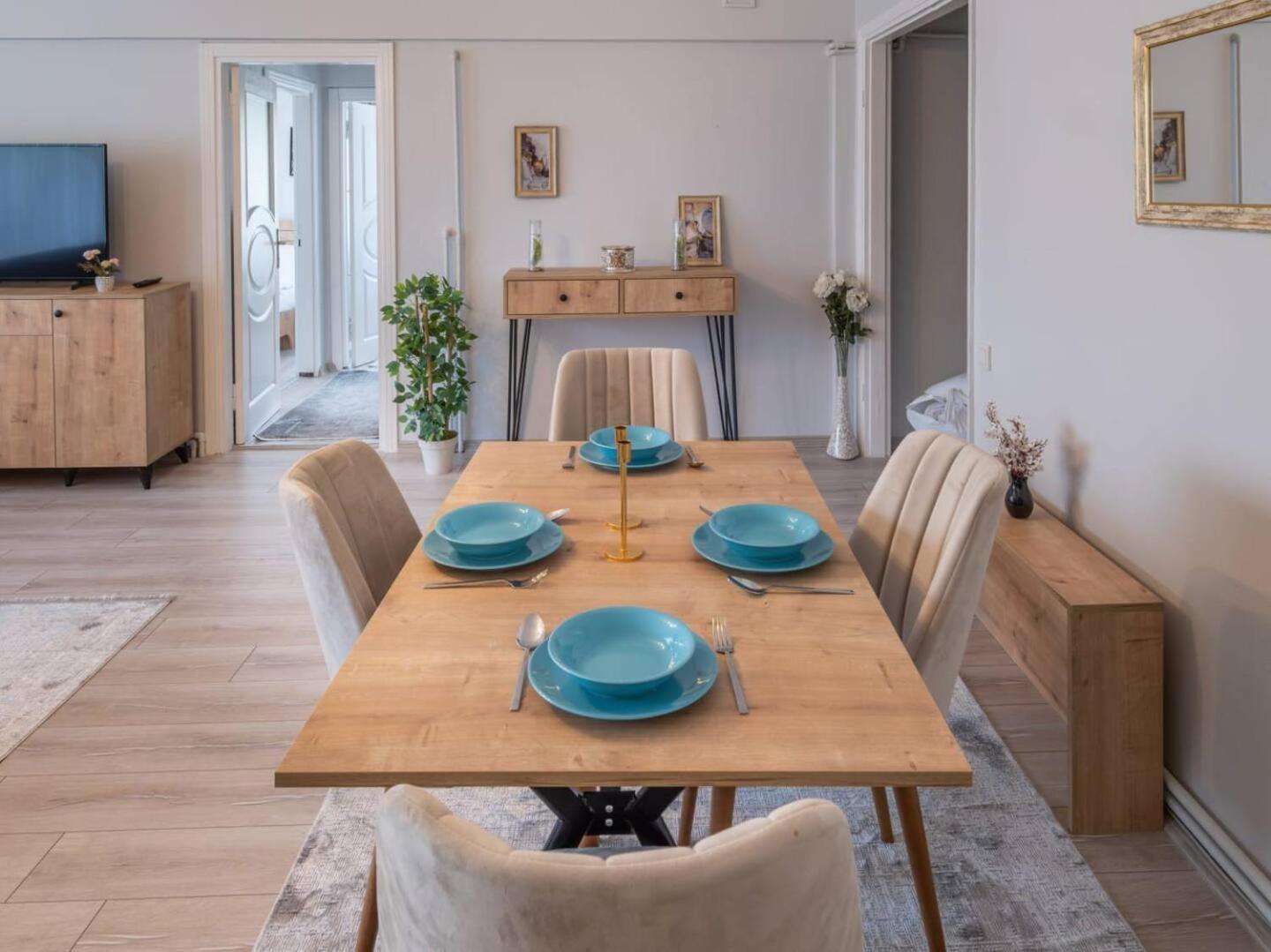 Apartment Modern 2br Apt In The Hearth Of The