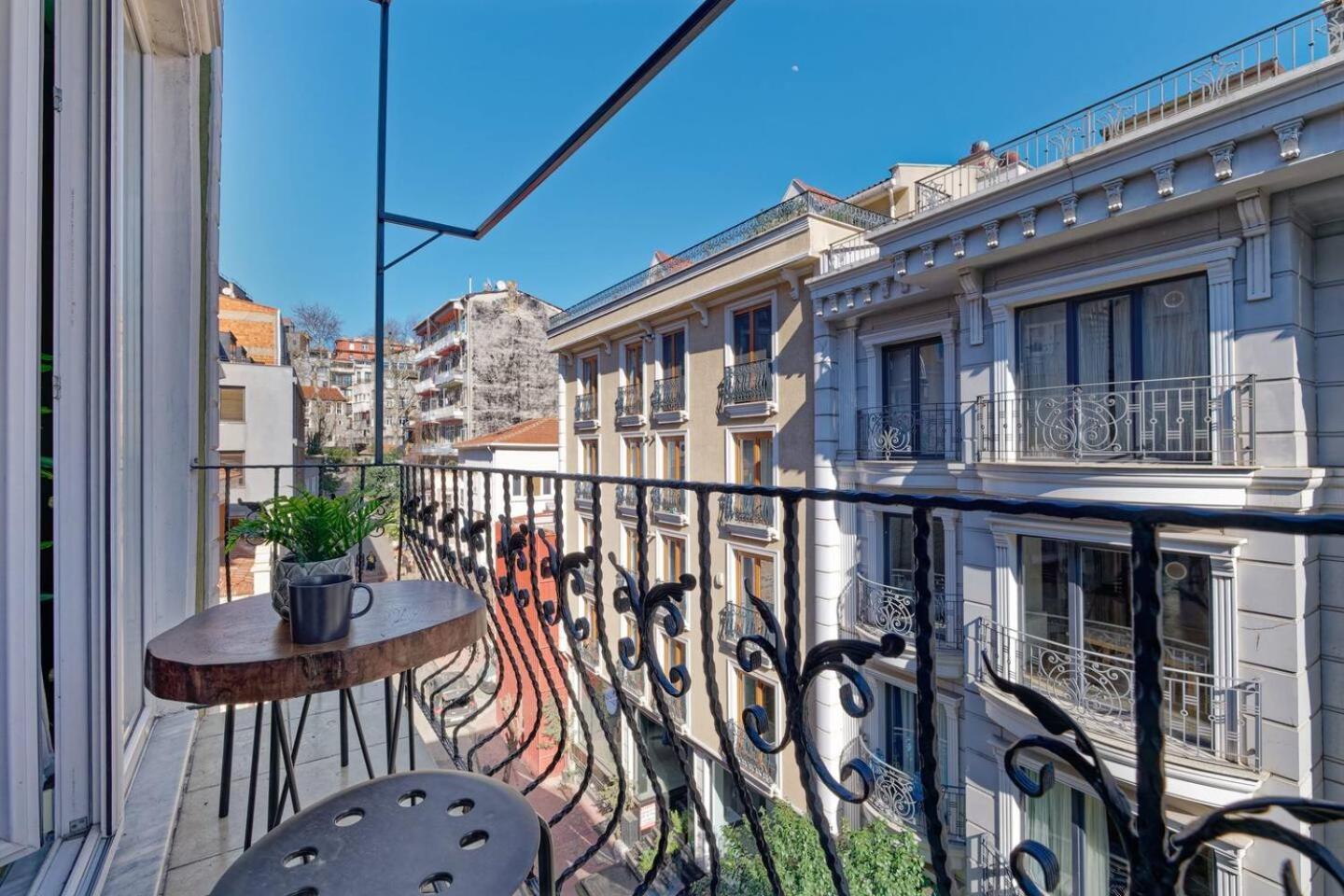Cozy Center 1br W Balcony Near Galataport ! Apartment