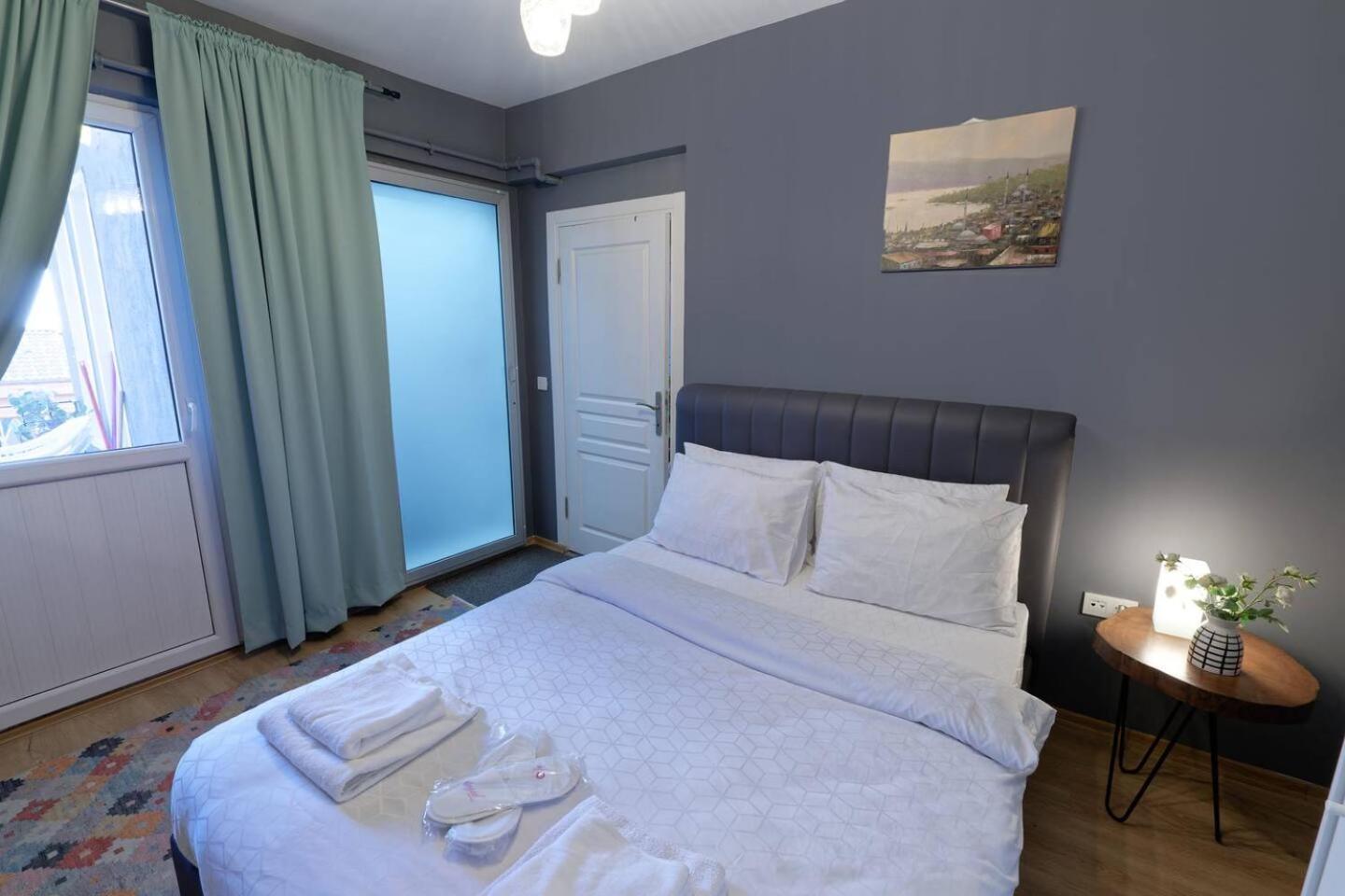 Cozy Center 1br W Balcony Near Galataport ! *