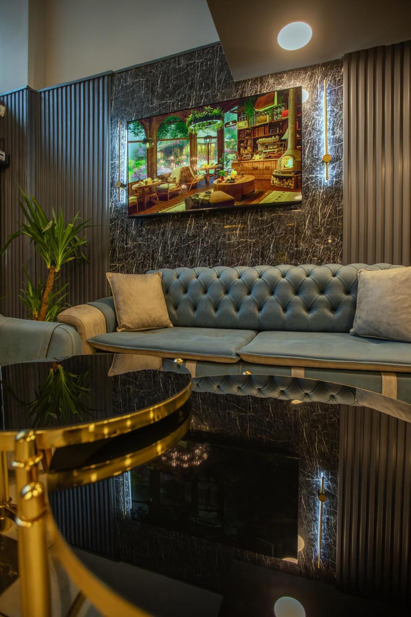 Lizasuit Hotel 4*