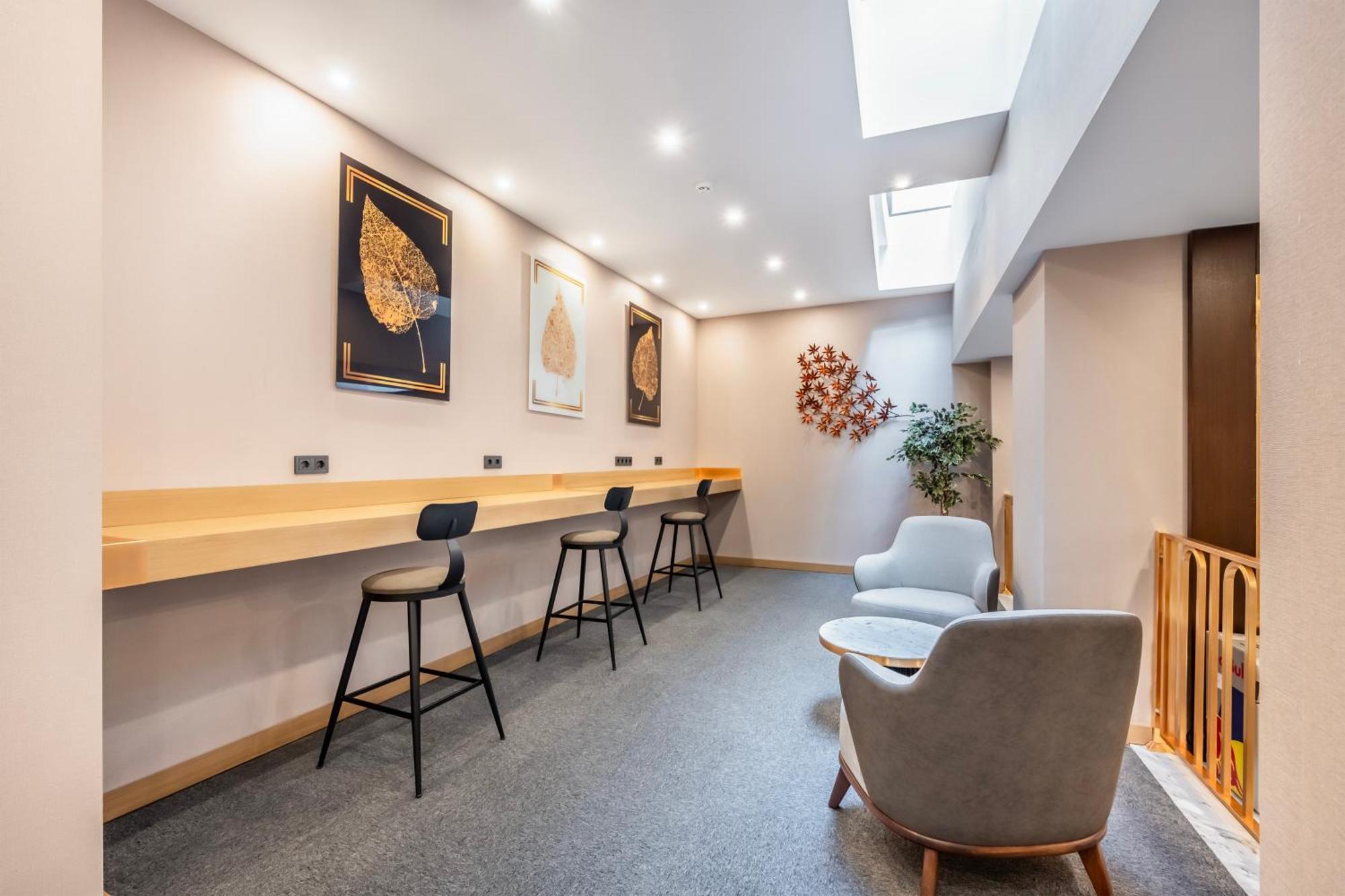 Hotel Bristol 4*