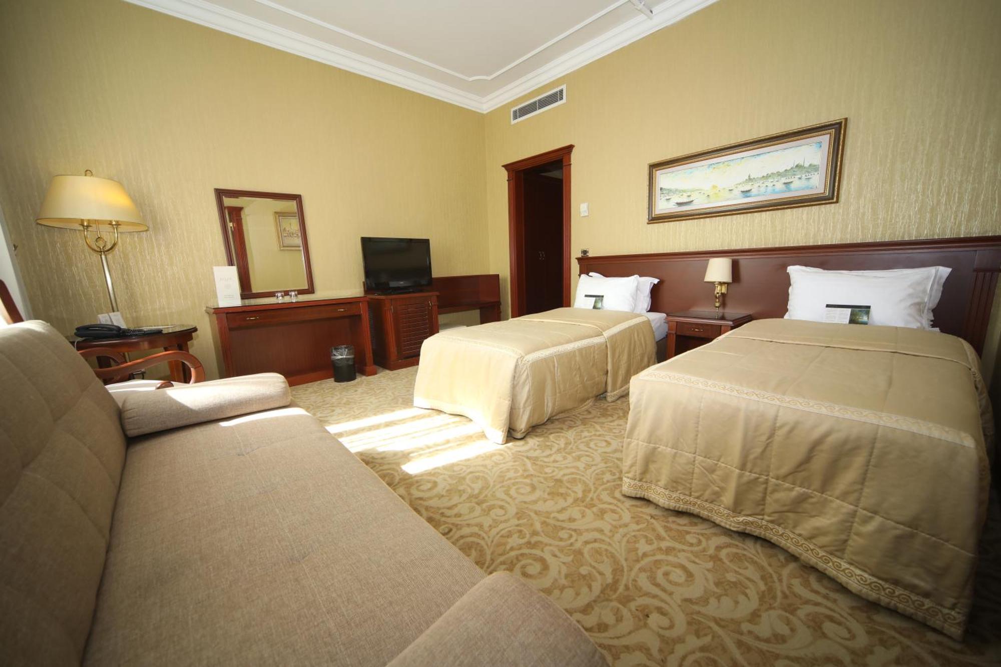 Bilek Hotel 4*