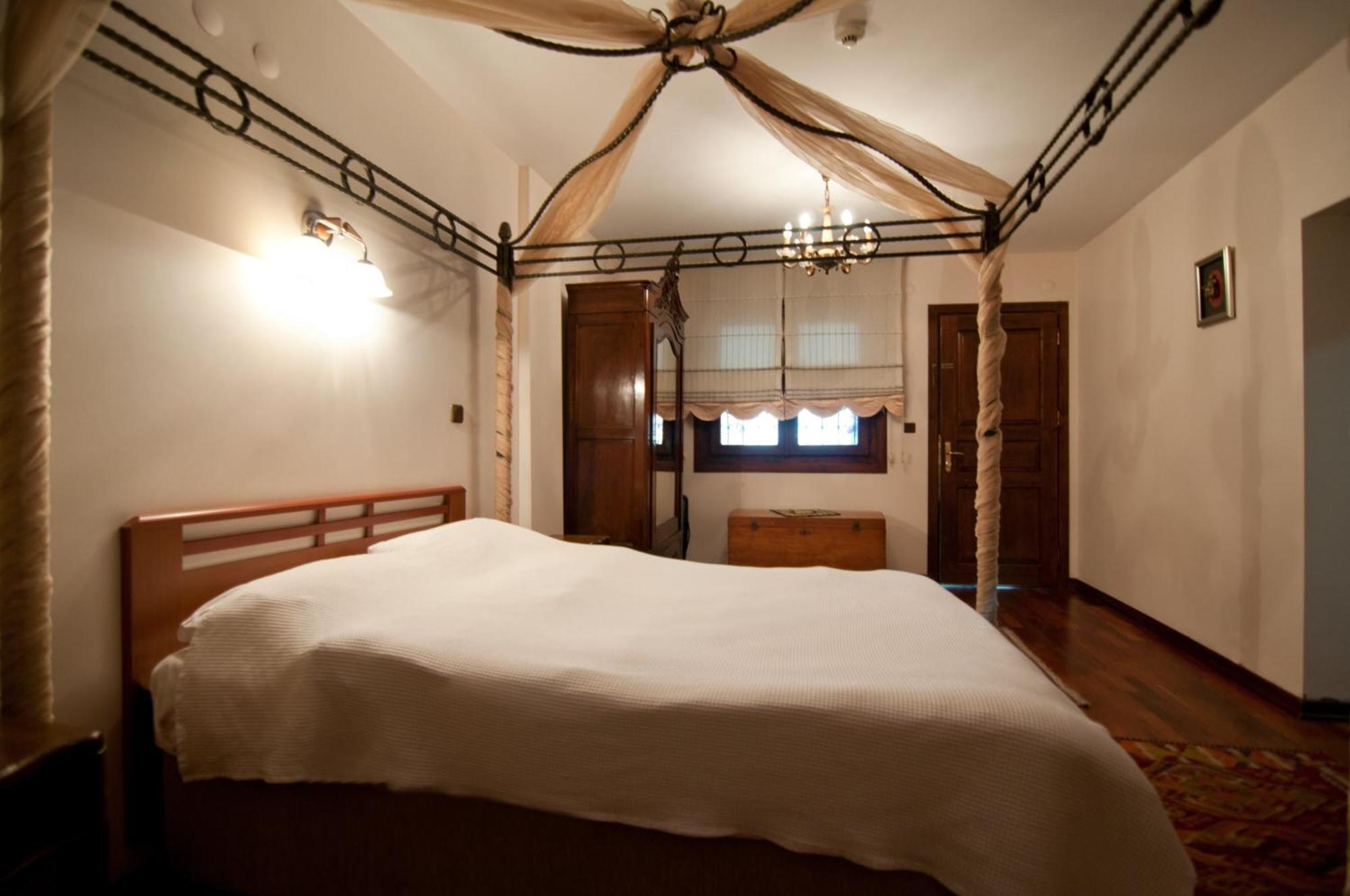 Sphendone Hotel