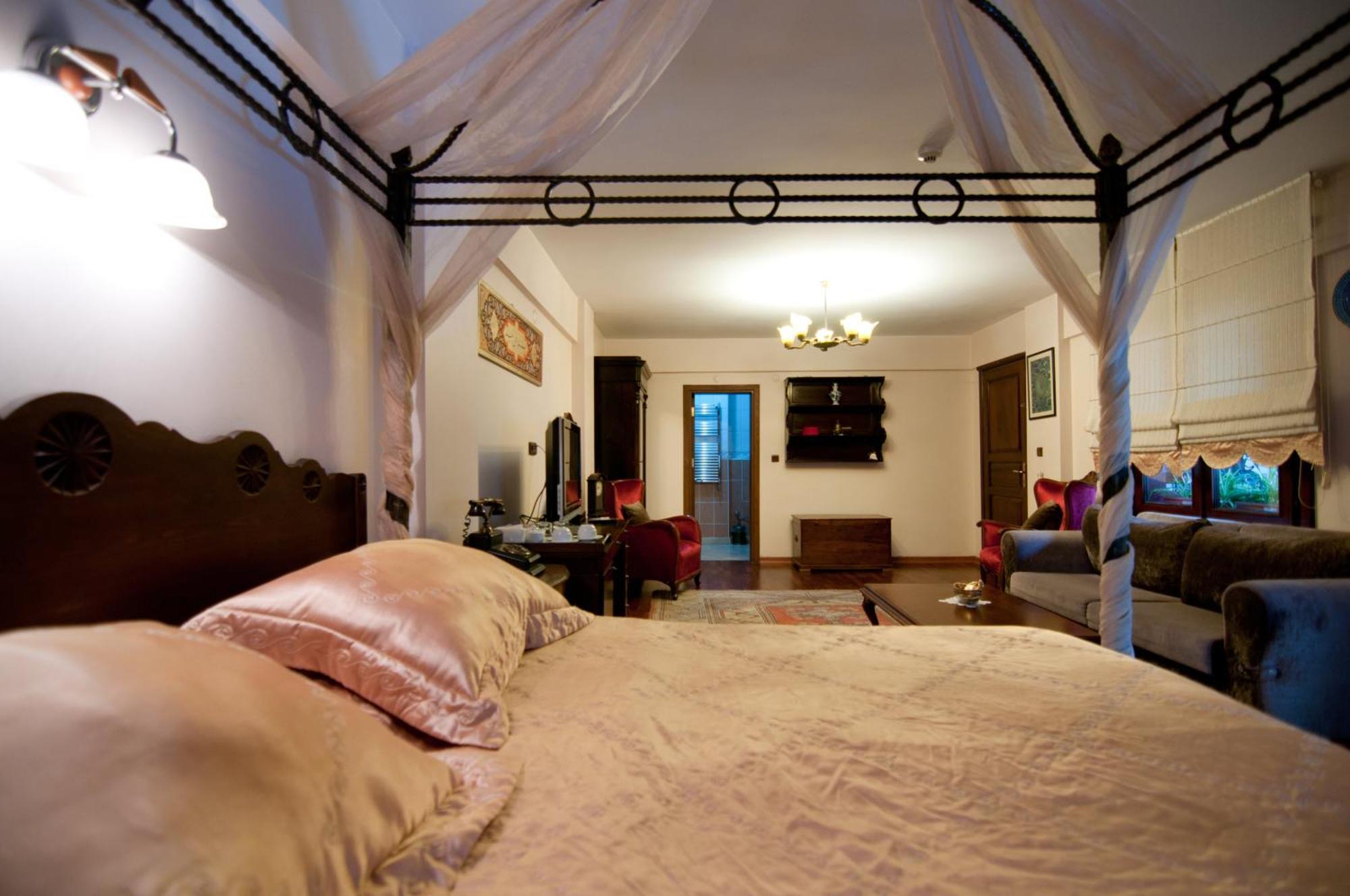 Hotel Sphendone 4*