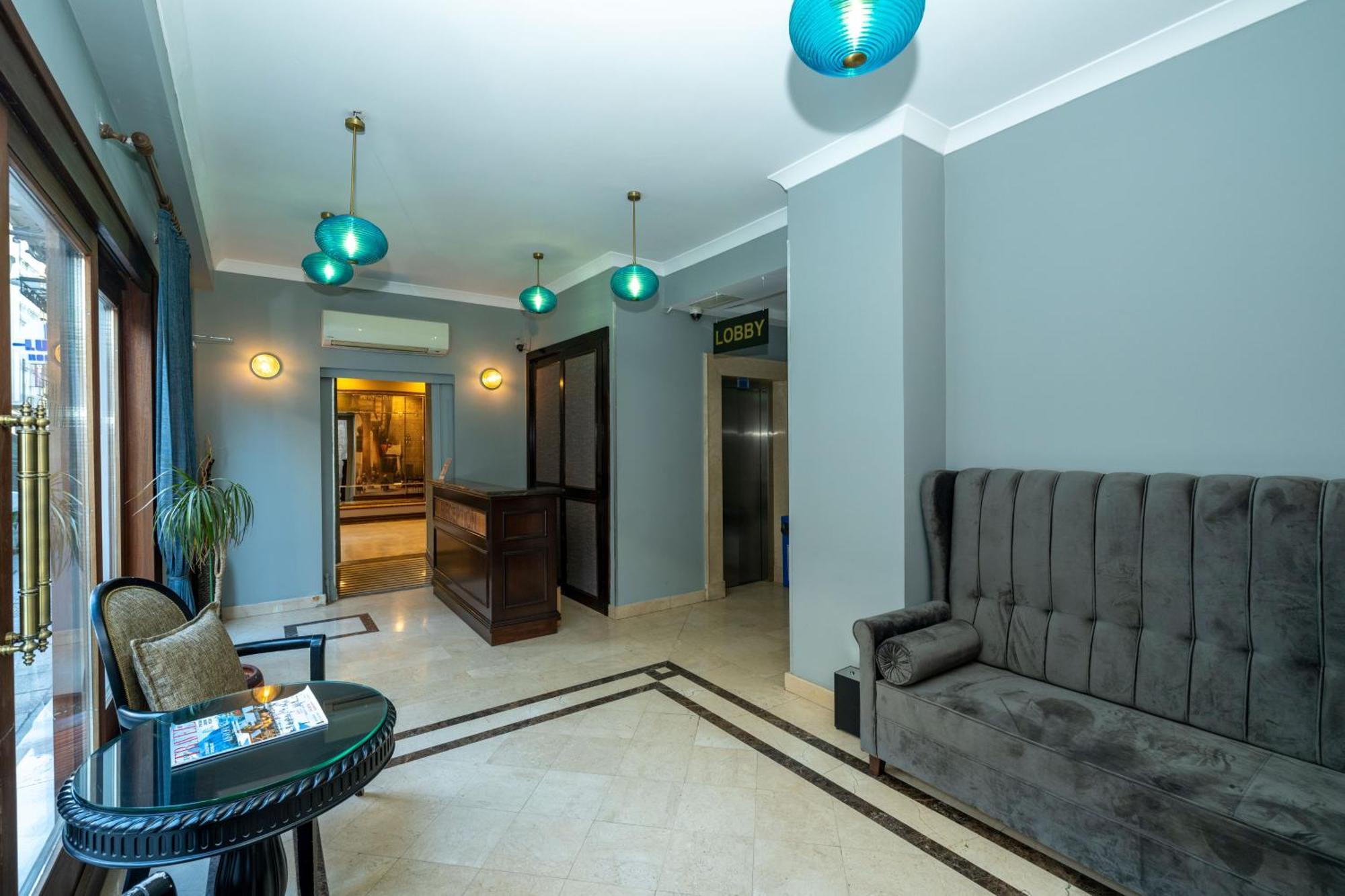Hotel Raymond Blue 3*