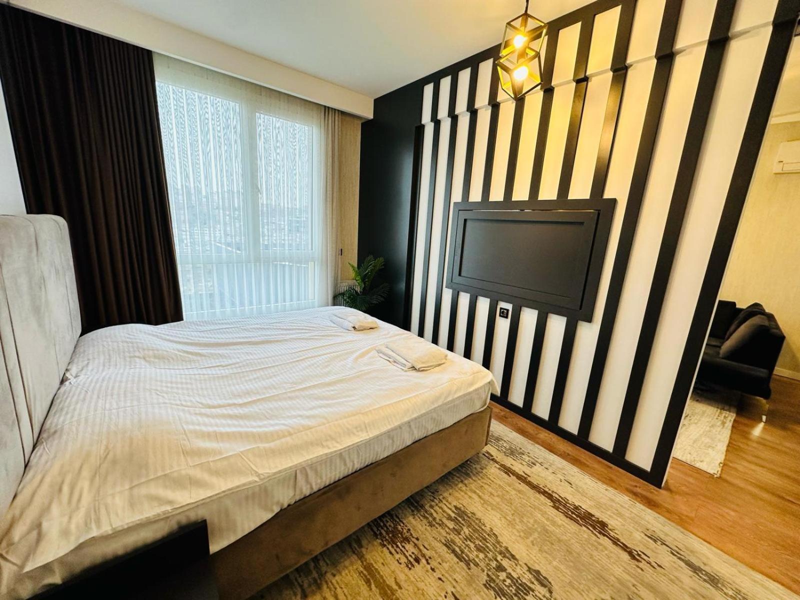 Lux Next To Outlet In High Floor 26 Apartment