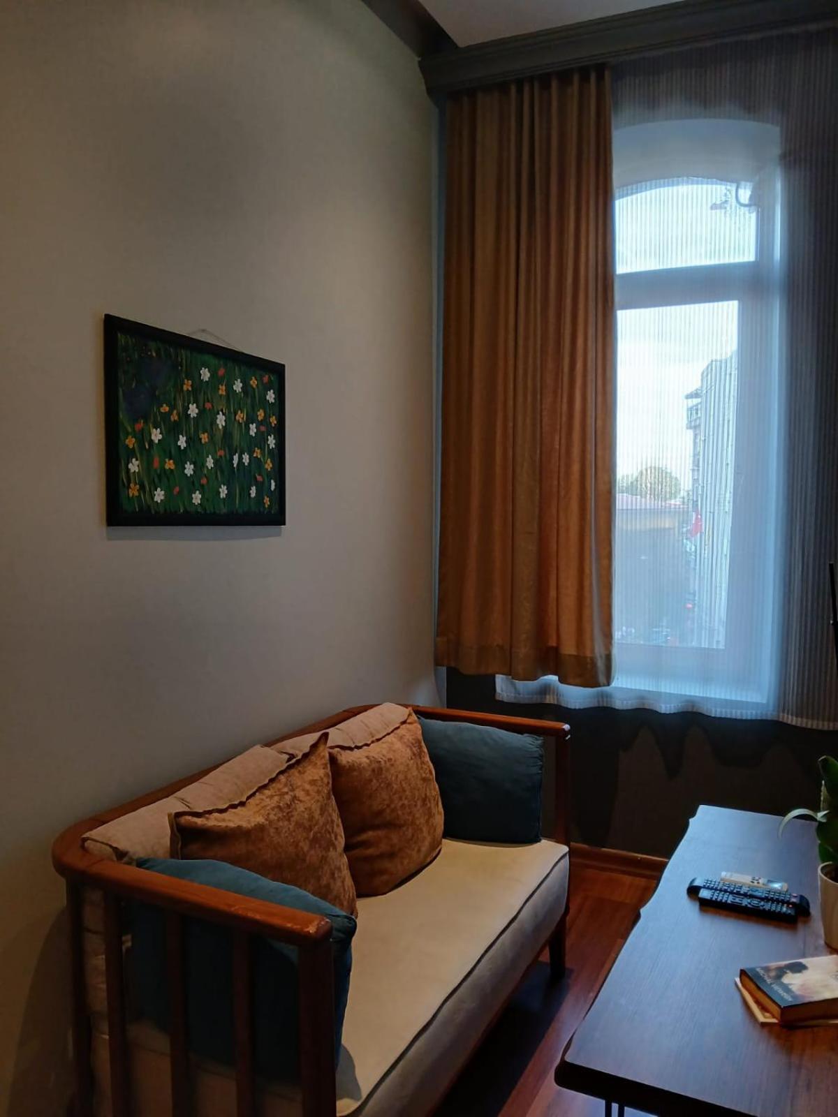 Mayata Gallery *
