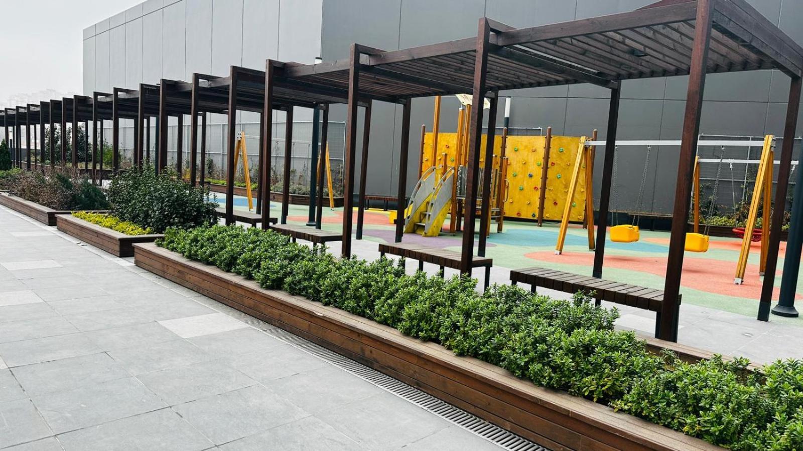 Apartment Lux Next To Outlet In High Floor 26 *