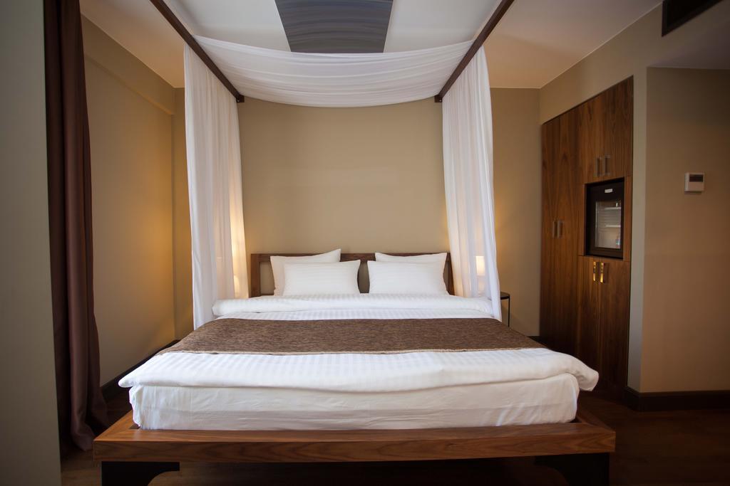 Juliet & Kitchen Hotel