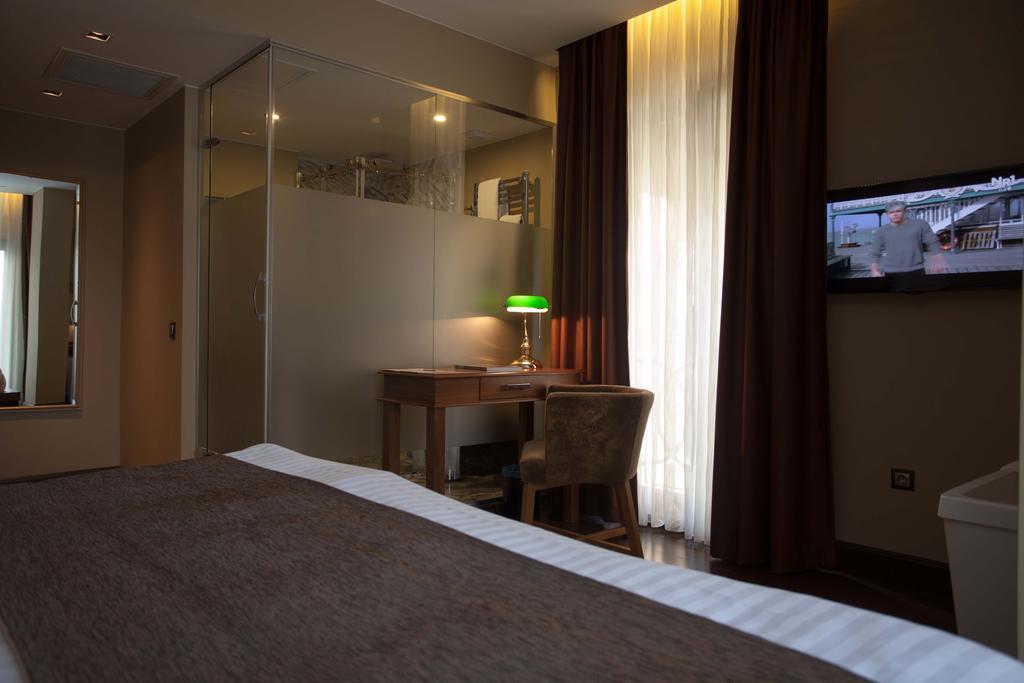 Hotel Juliet & Kitchen