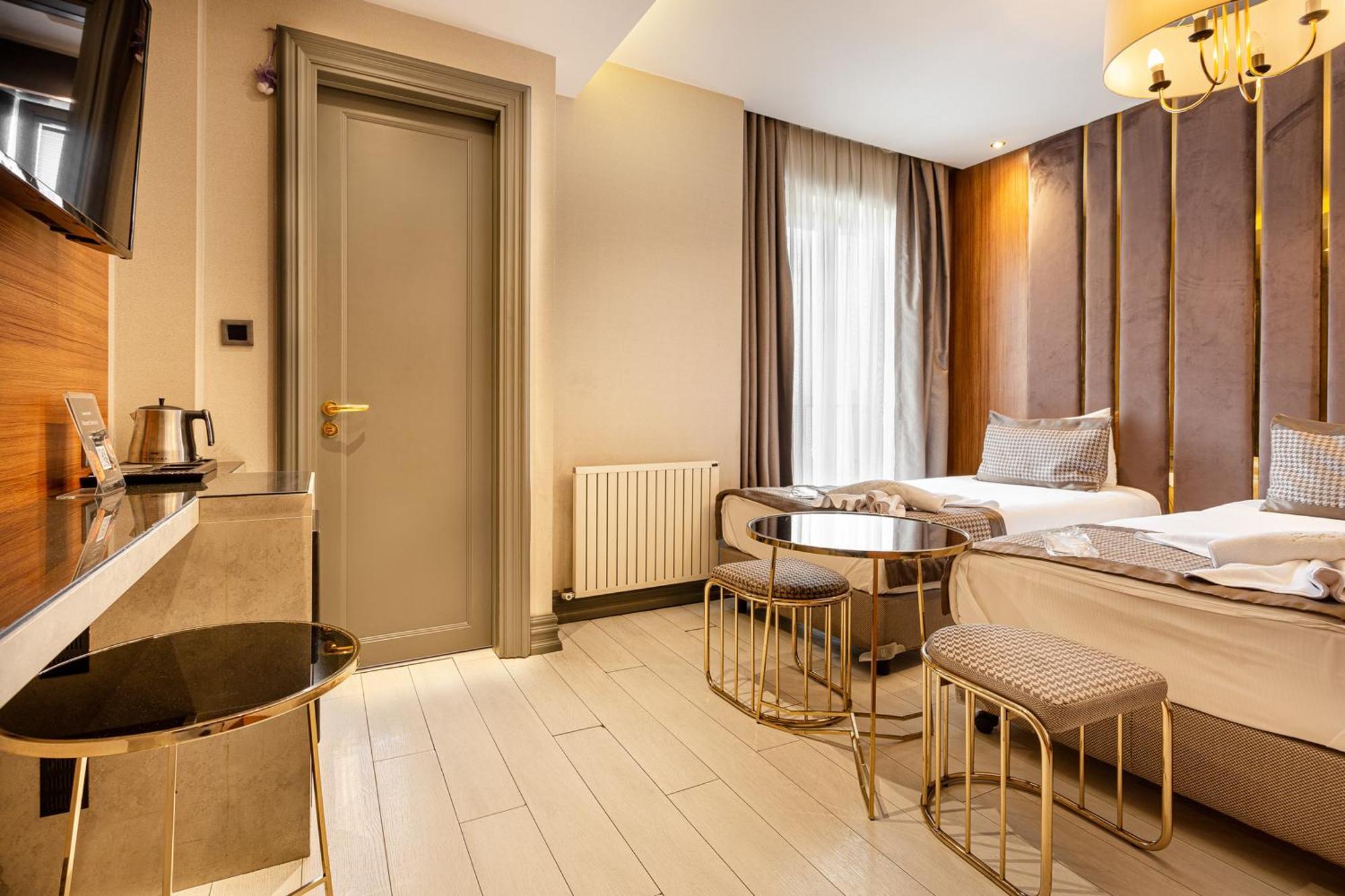 Hotel Santra 3*