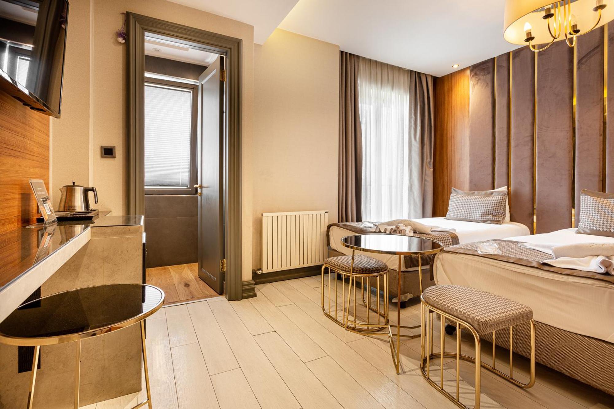 Hotel Santra 3*