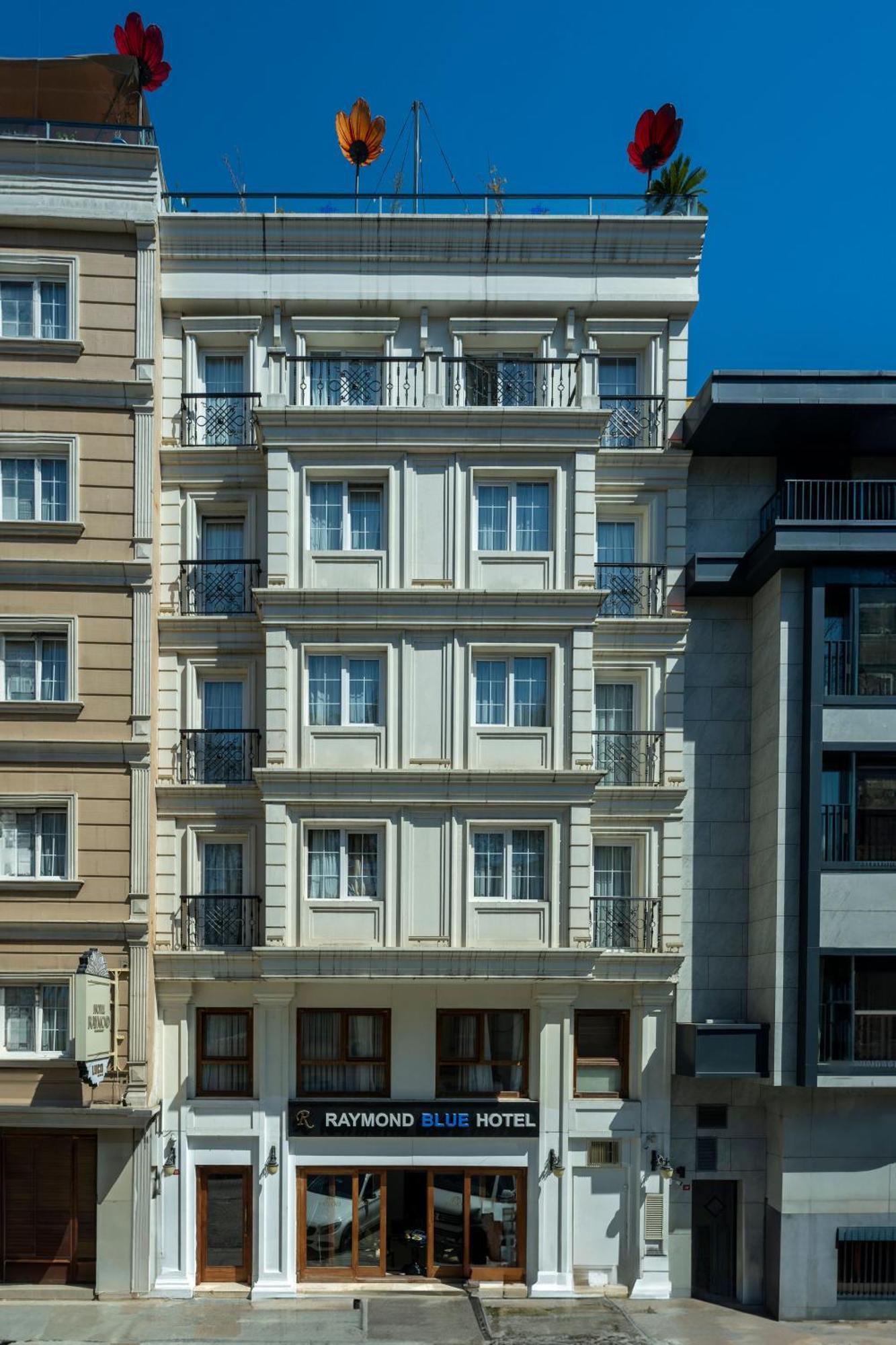 Hotel Raymond Blue 3*