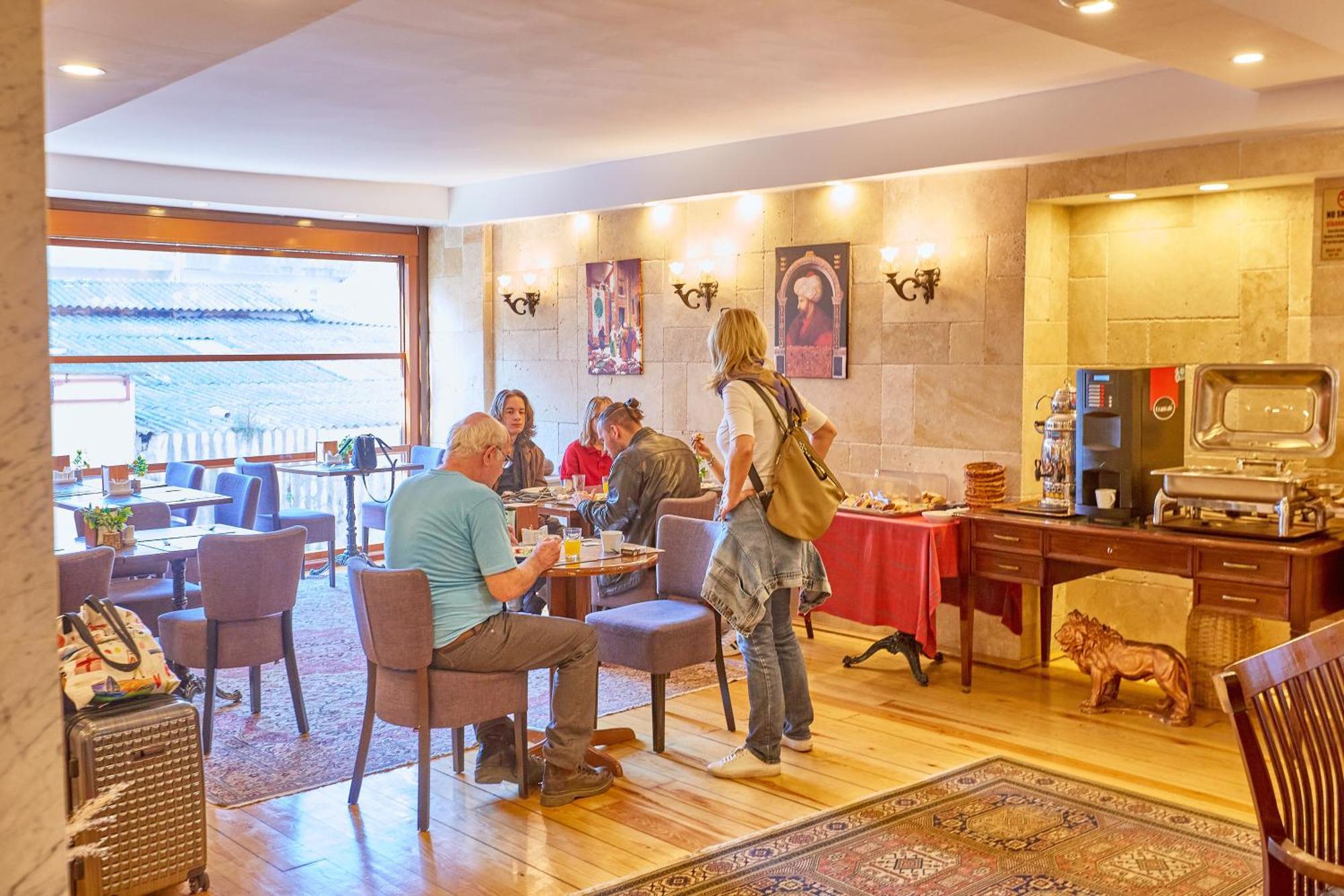 Ardey Hotel 2*