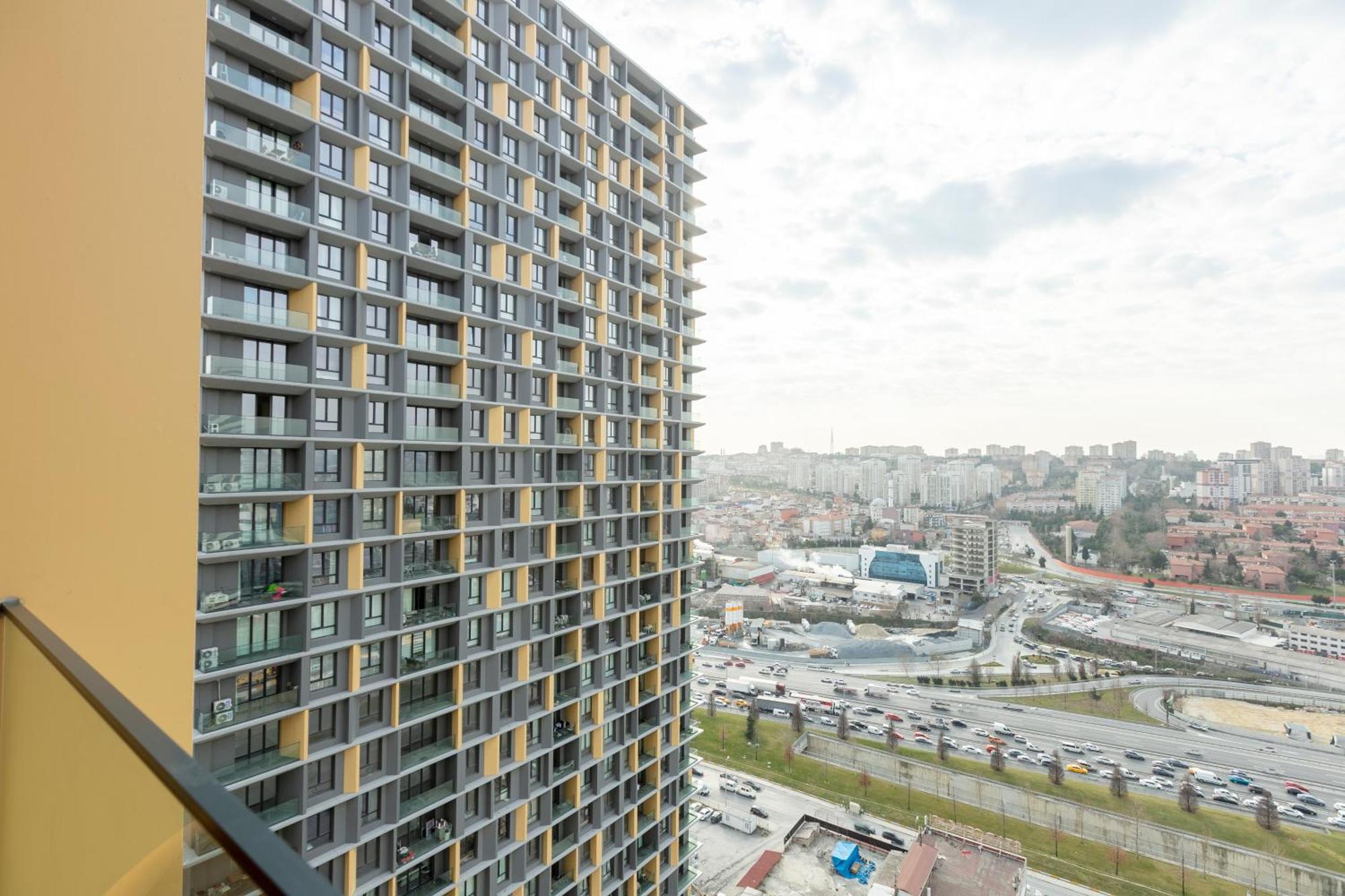 Lux Next To Outlet In High Floor 26 Istanbul