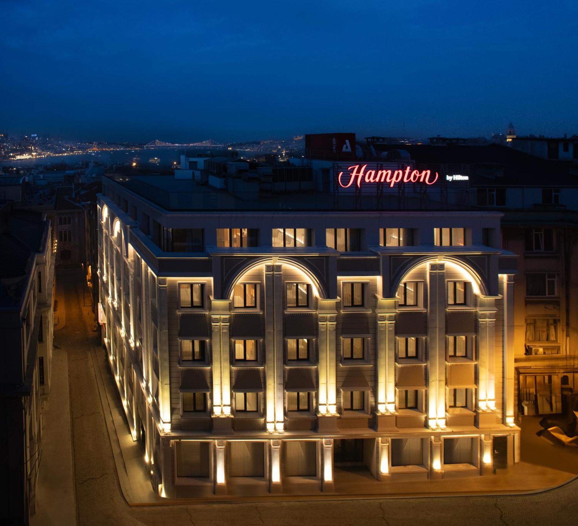 Hampton By Hilton Sirkeci Hotel 3*