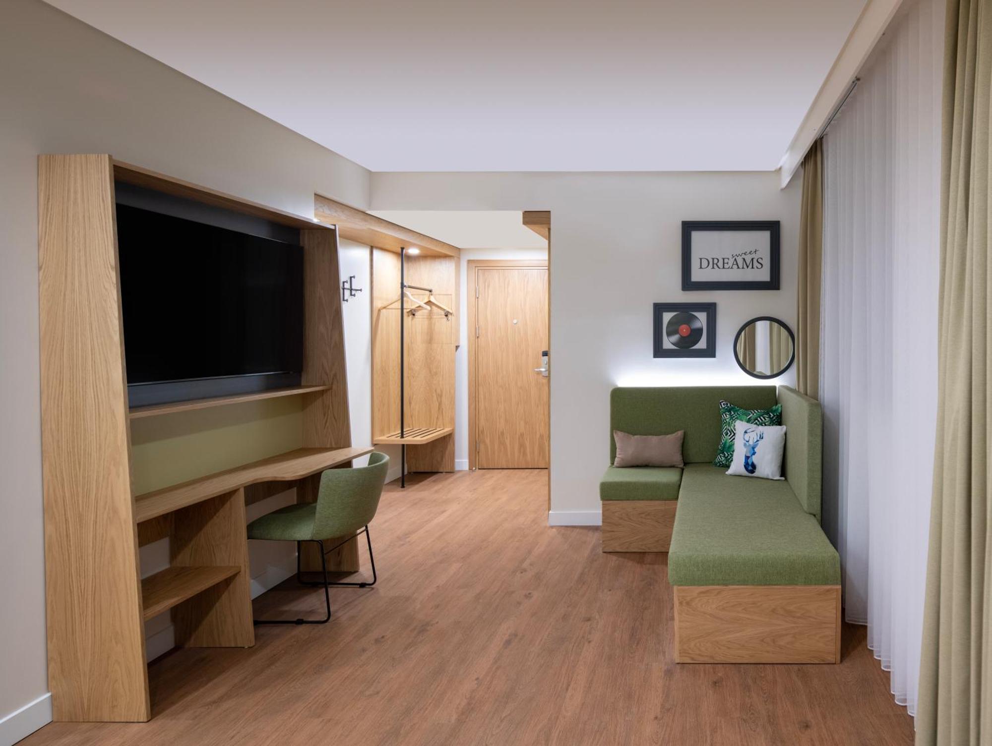 Hotel Hampton By Hilton Sirkeci 3*