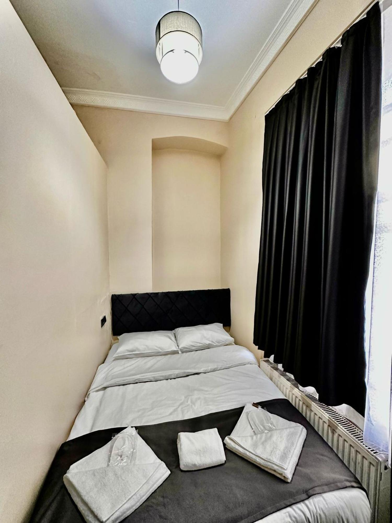 Taksim Palace *