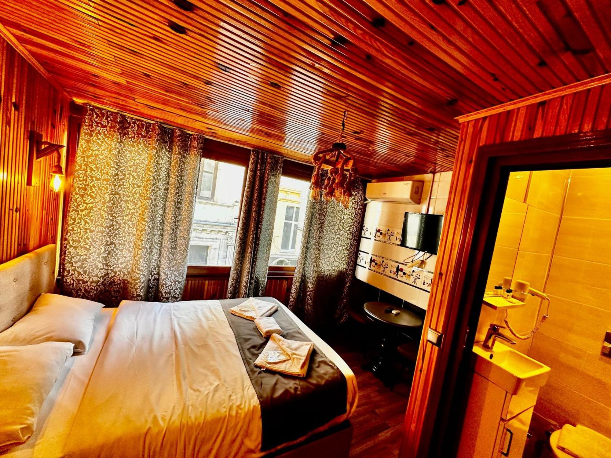 Taksim Palace * Istambul