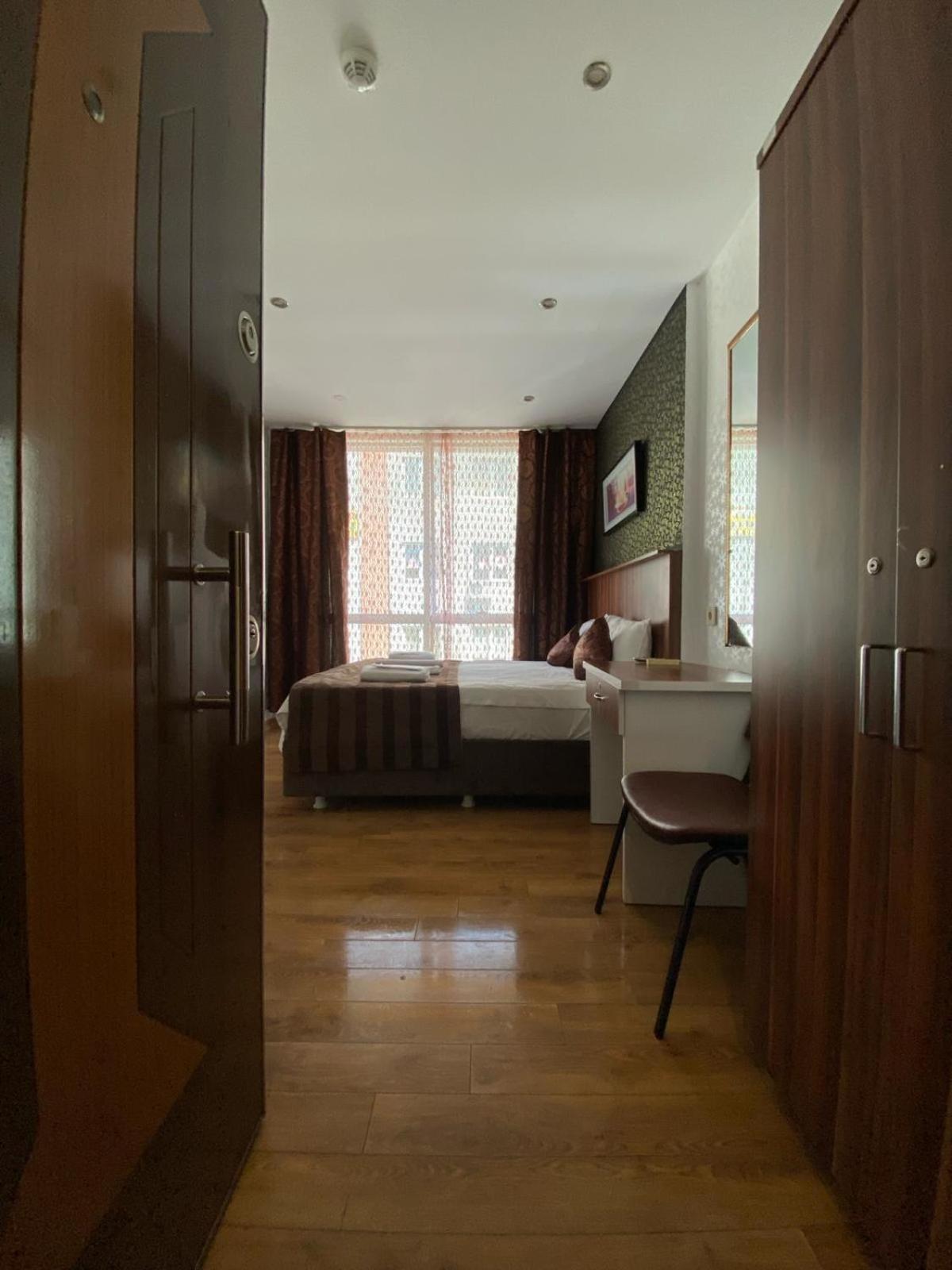 Hotel Garden Hill *