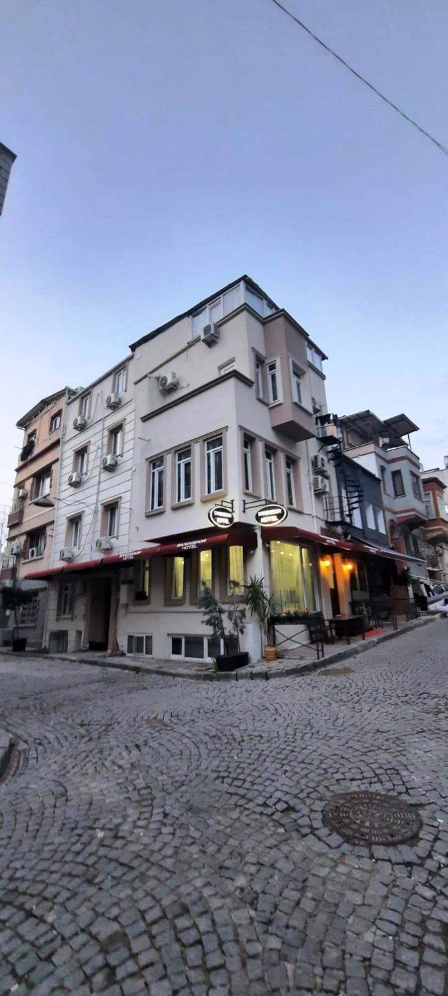 Door İstanbul