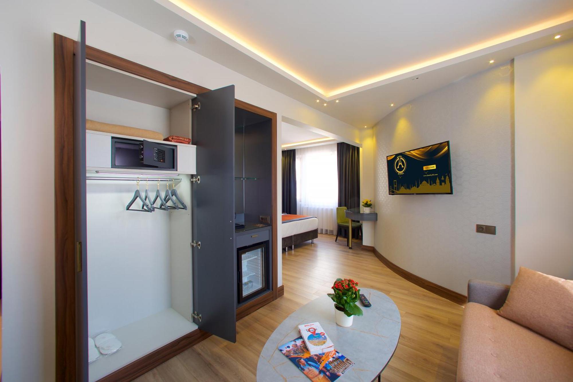 Hotel Eyfel