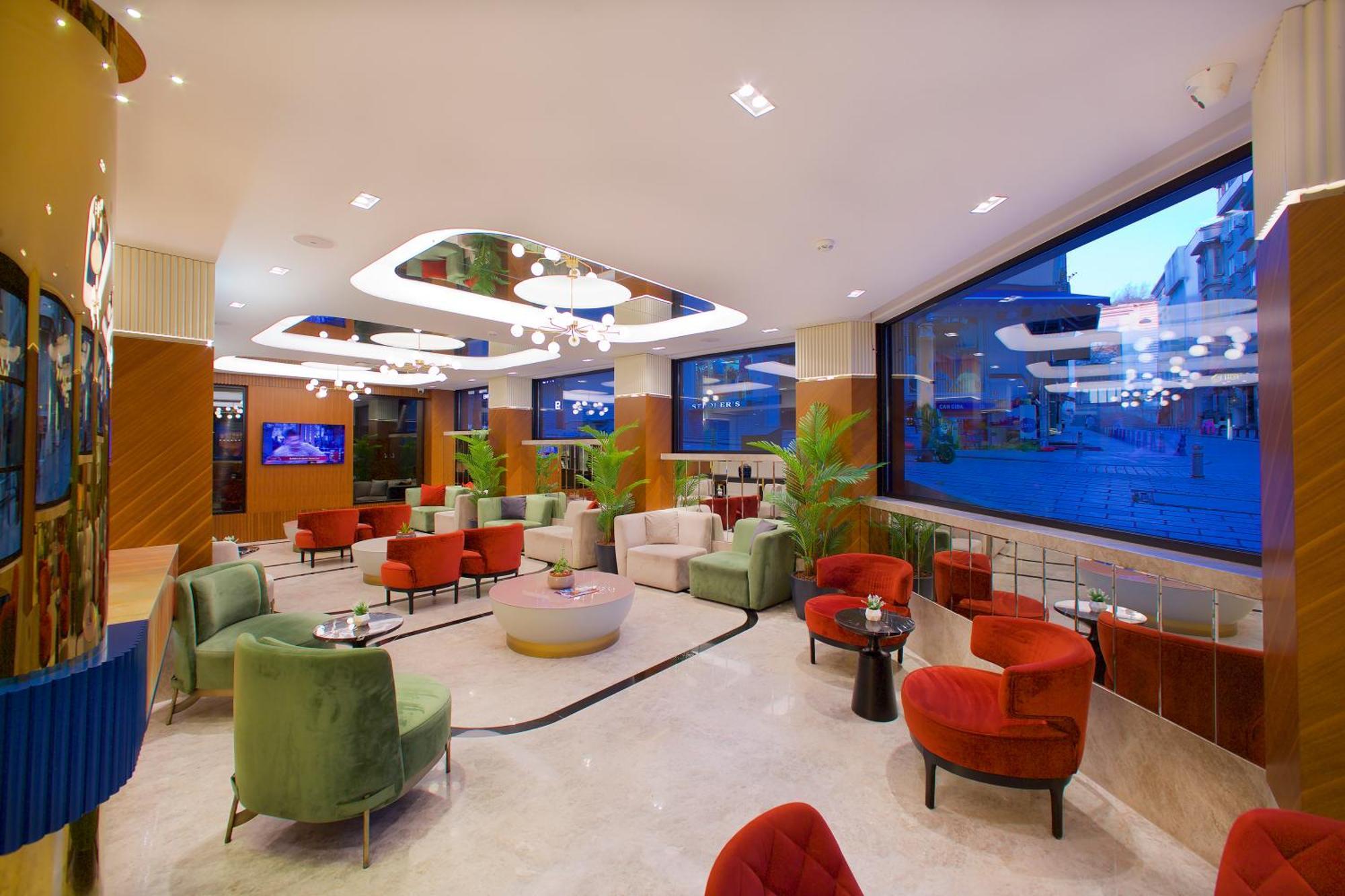 Eyfel Hotel 3*