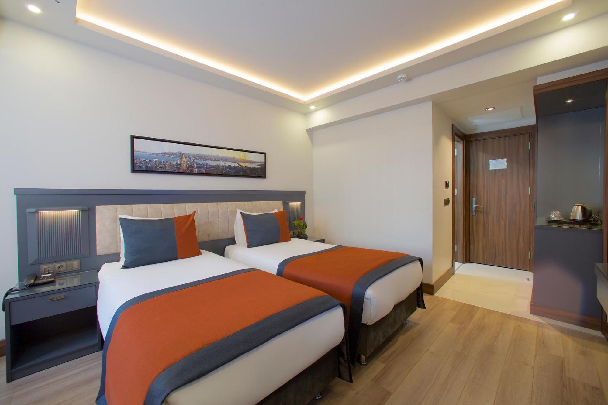 Hotel Eyfel