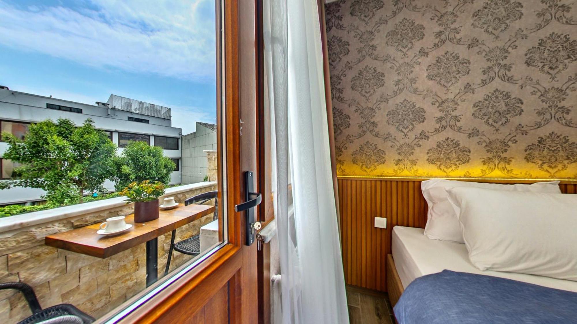 Aparthotel Denis Suit Apart *