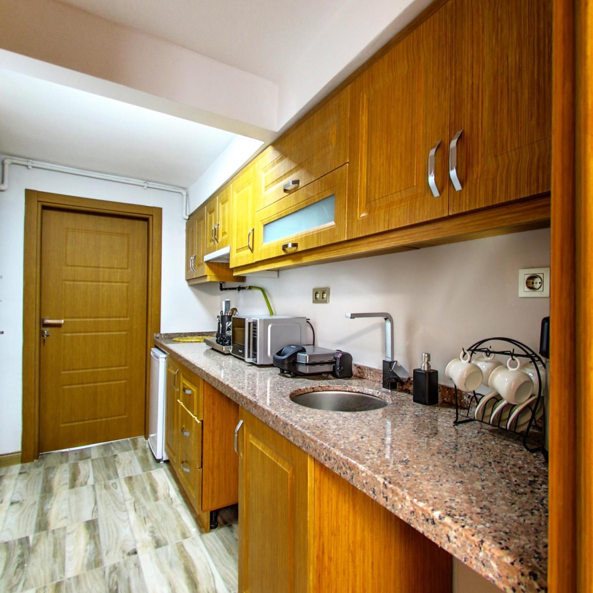 Denis Suit Apart Istanbul