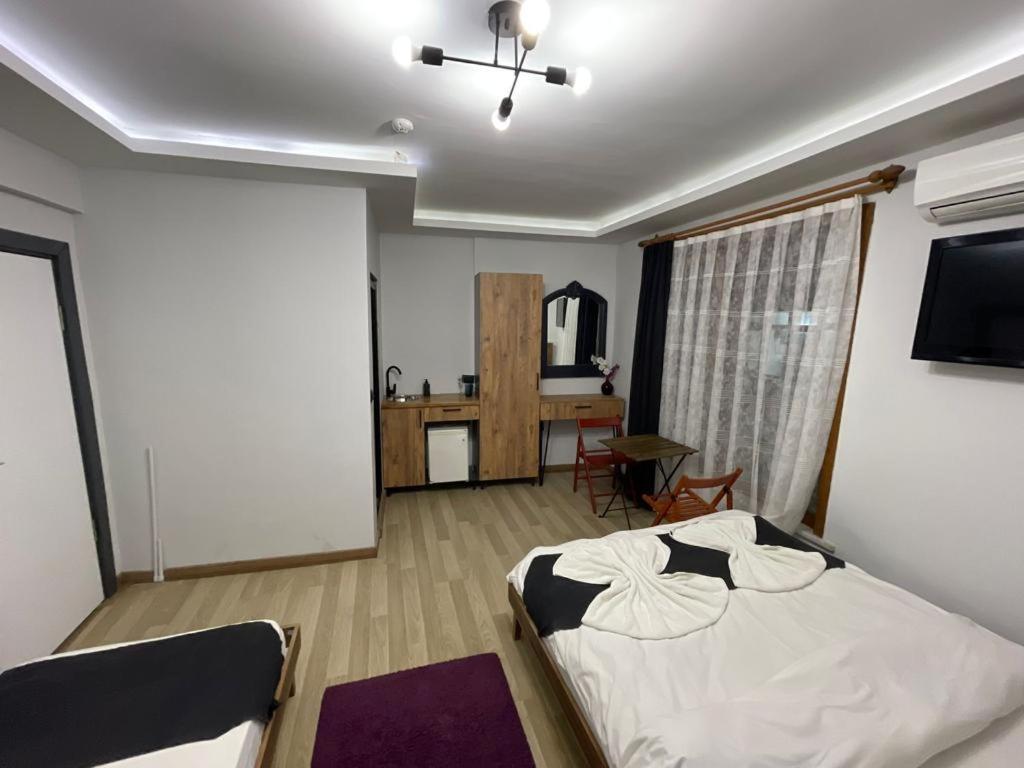 Valeria White Suites Otel *