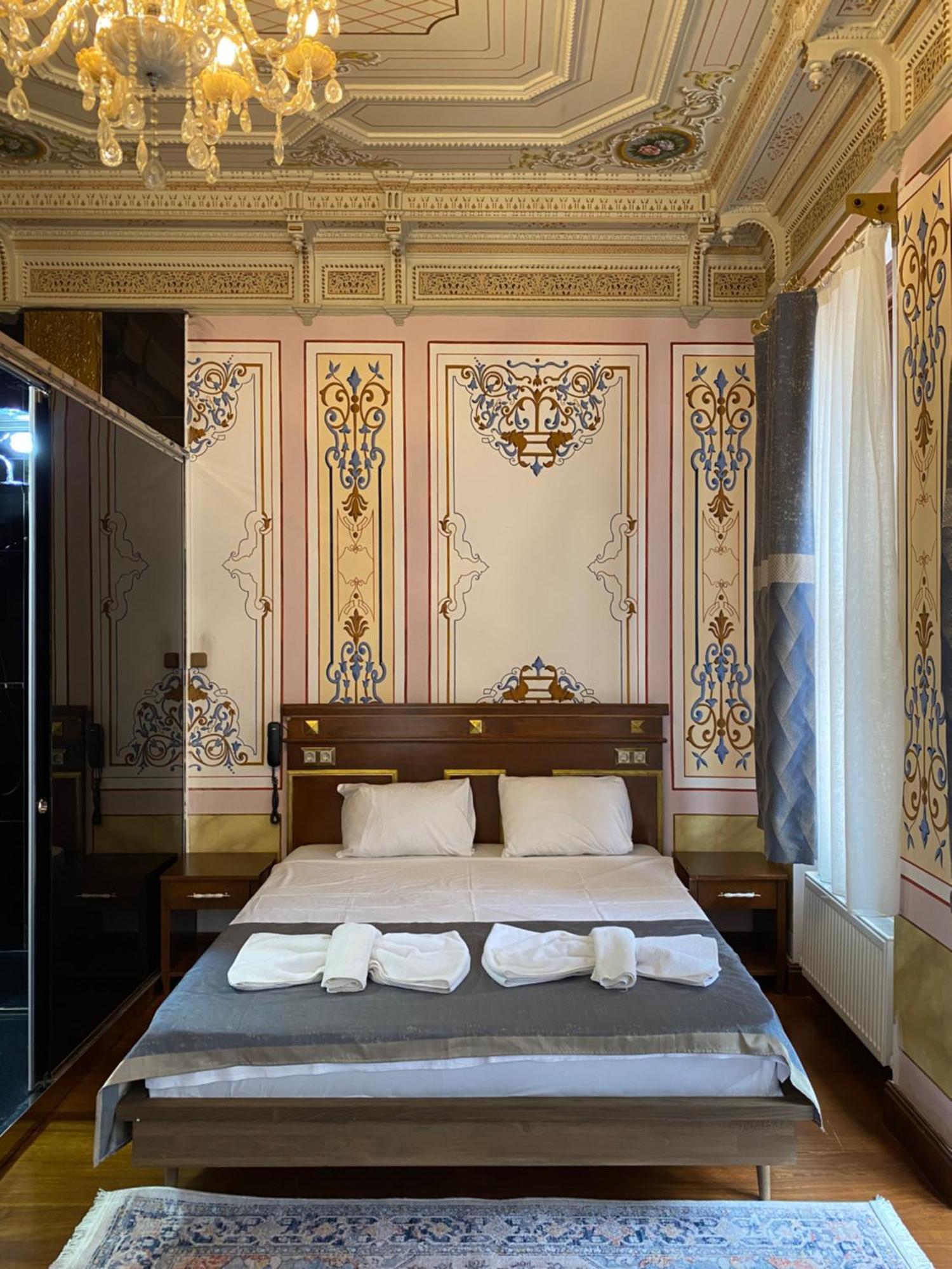 Valeria Antique 1892 Hotel