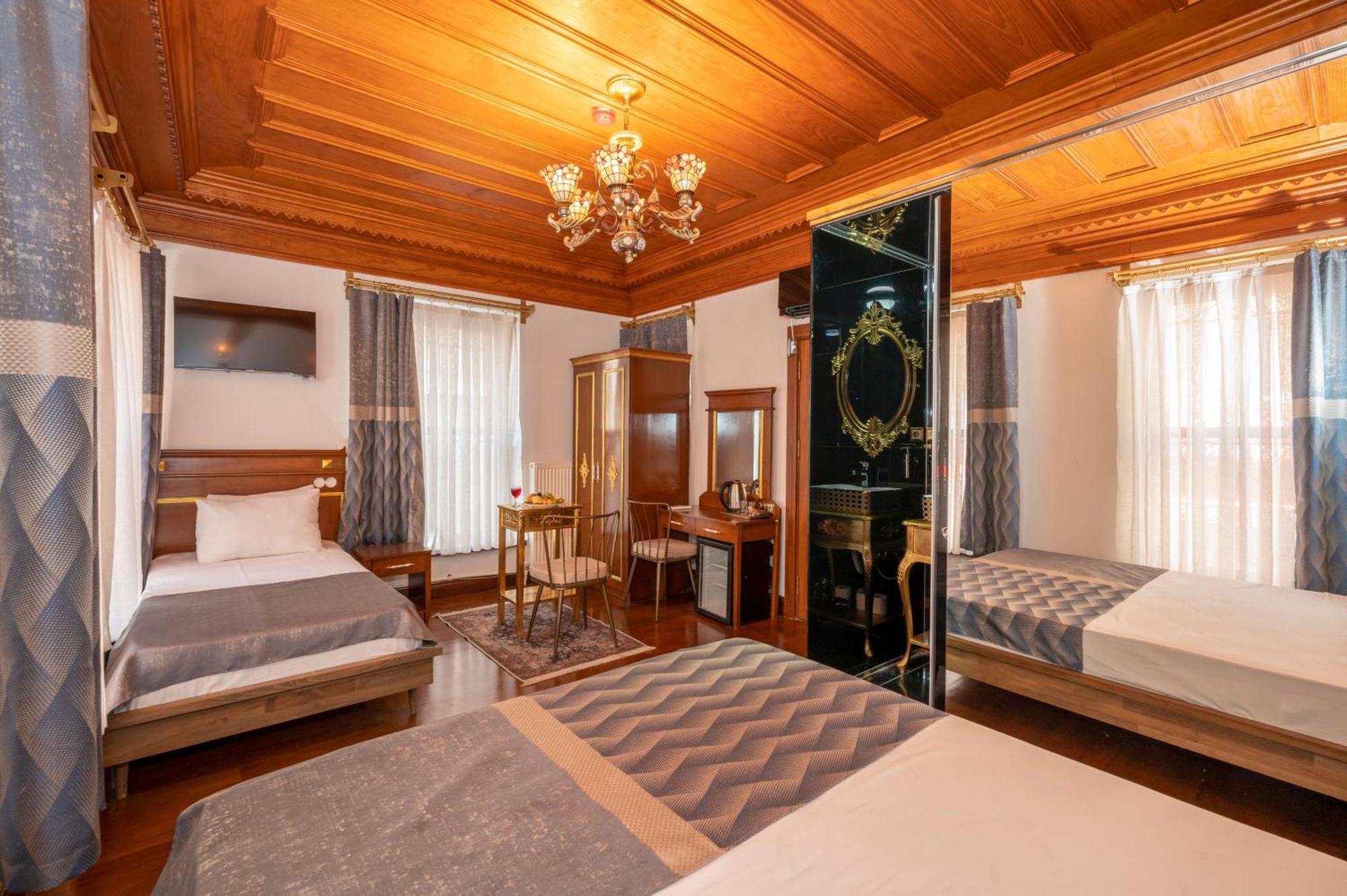 Hotel Valeria Antique 1892