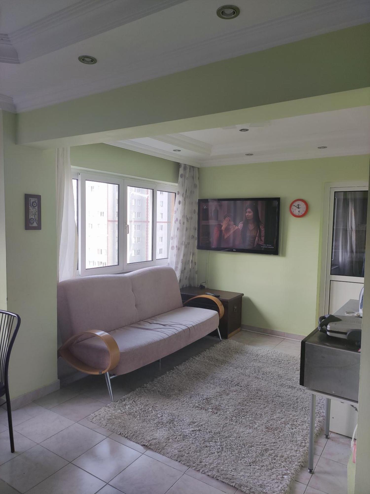 Apartment Beylikduezue Boelgesinde Ferah Bir Site Ici Konut *